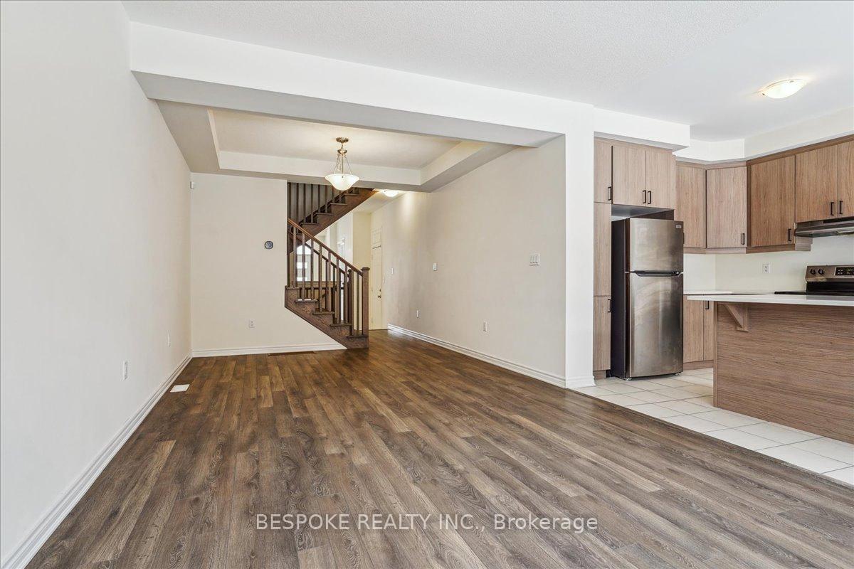 Photo 8 of 3203 Chimney Swift Crescent, Pickering, Rural Pickering — HOMEH