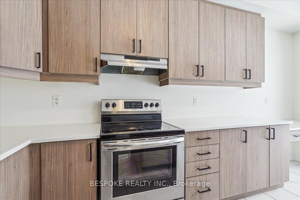 Photo 13 of 3203 Chimney Swift Crescent, Pickering, Rural Pickering — HOMEH