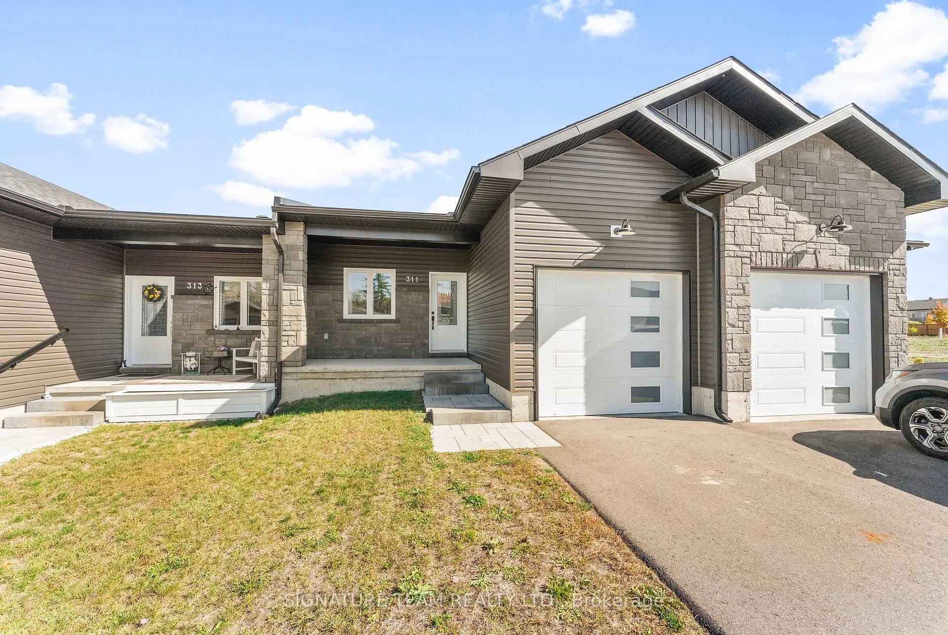 Photo 3 of 311 Forestview Crescent, Renfrew — HOMEH