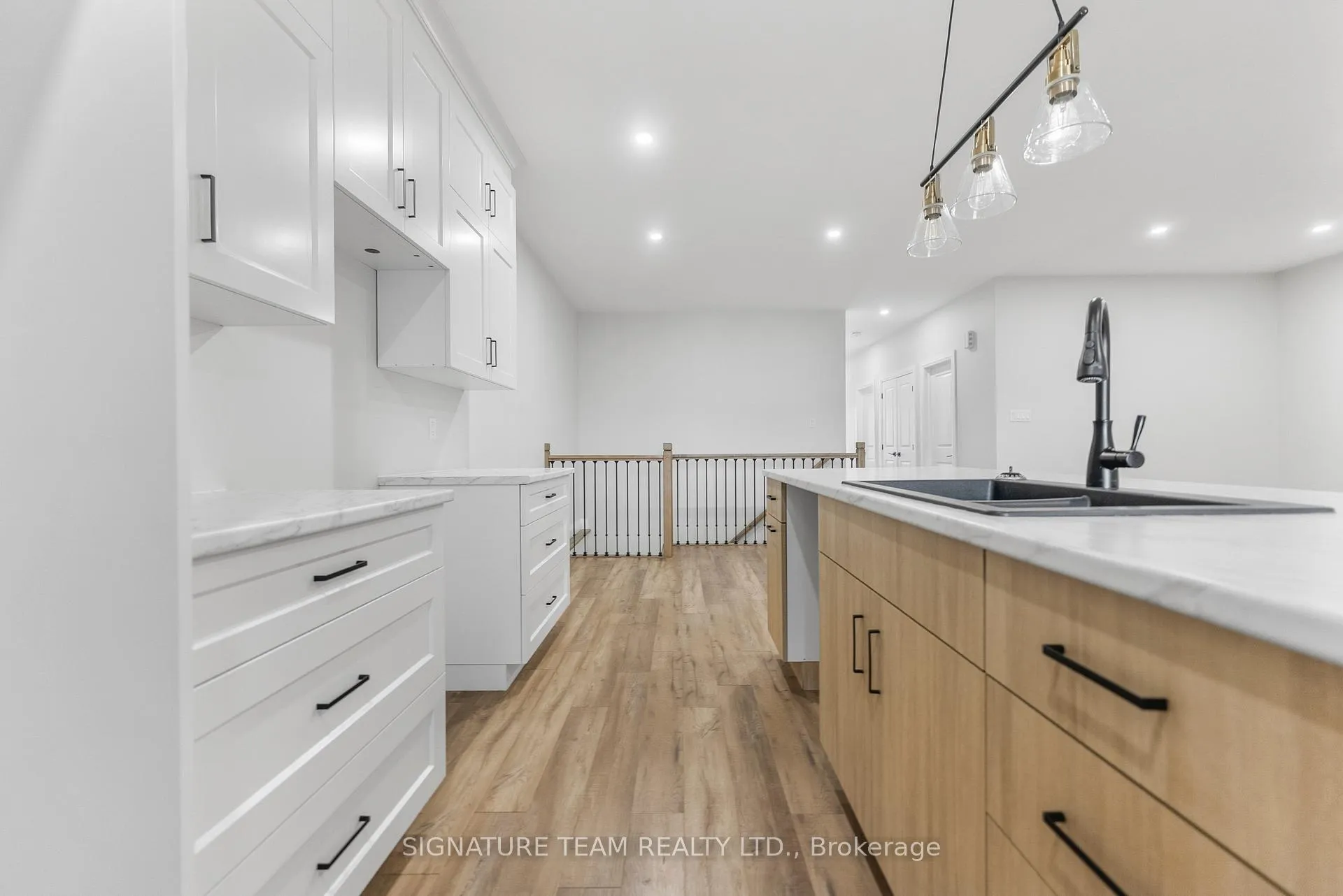 Photo 10 of 311 Forestview Crescent, Renfrew — HOMEH