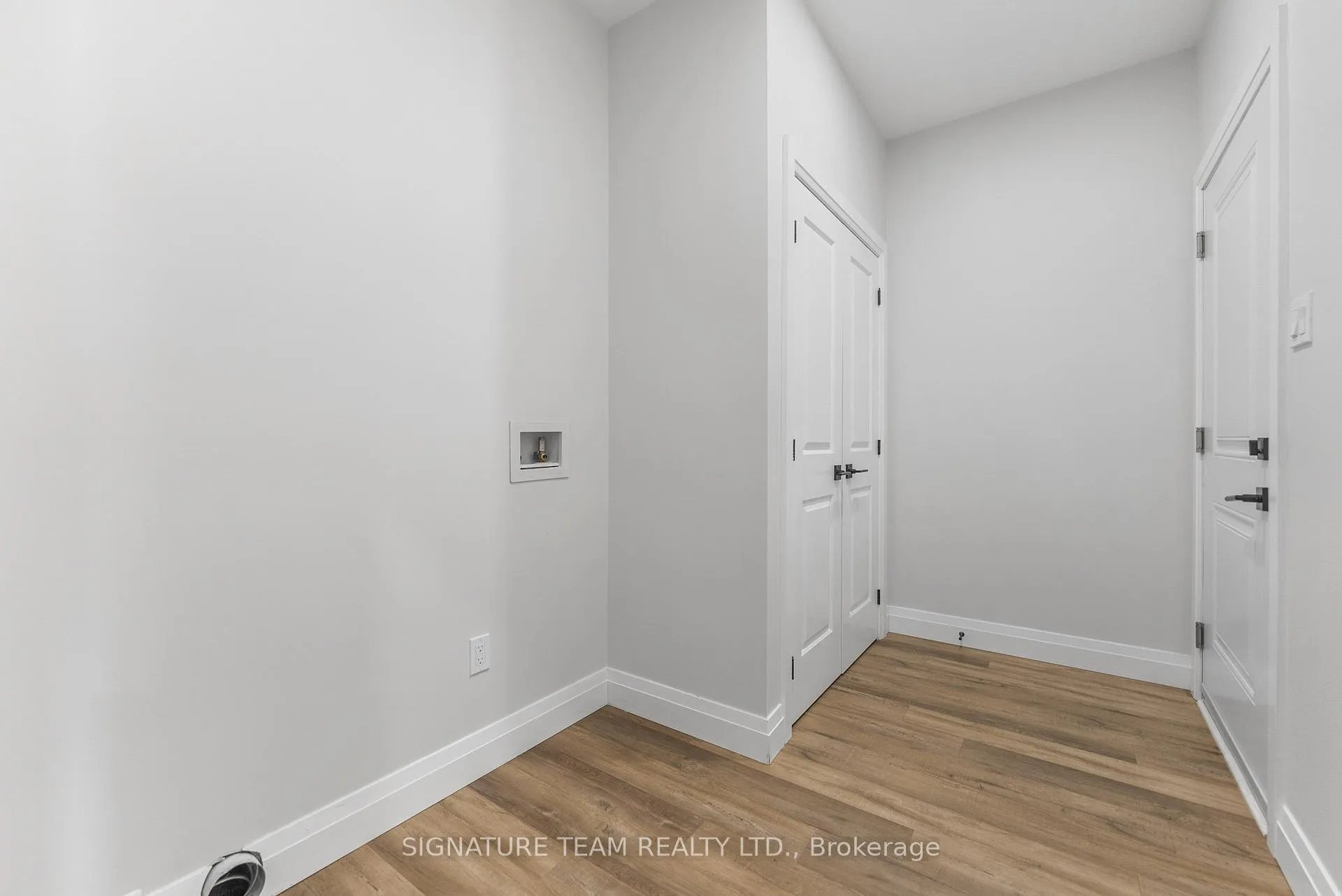 Photo 18 of 311 Forestview Crescent, Renfrew — HOMEH