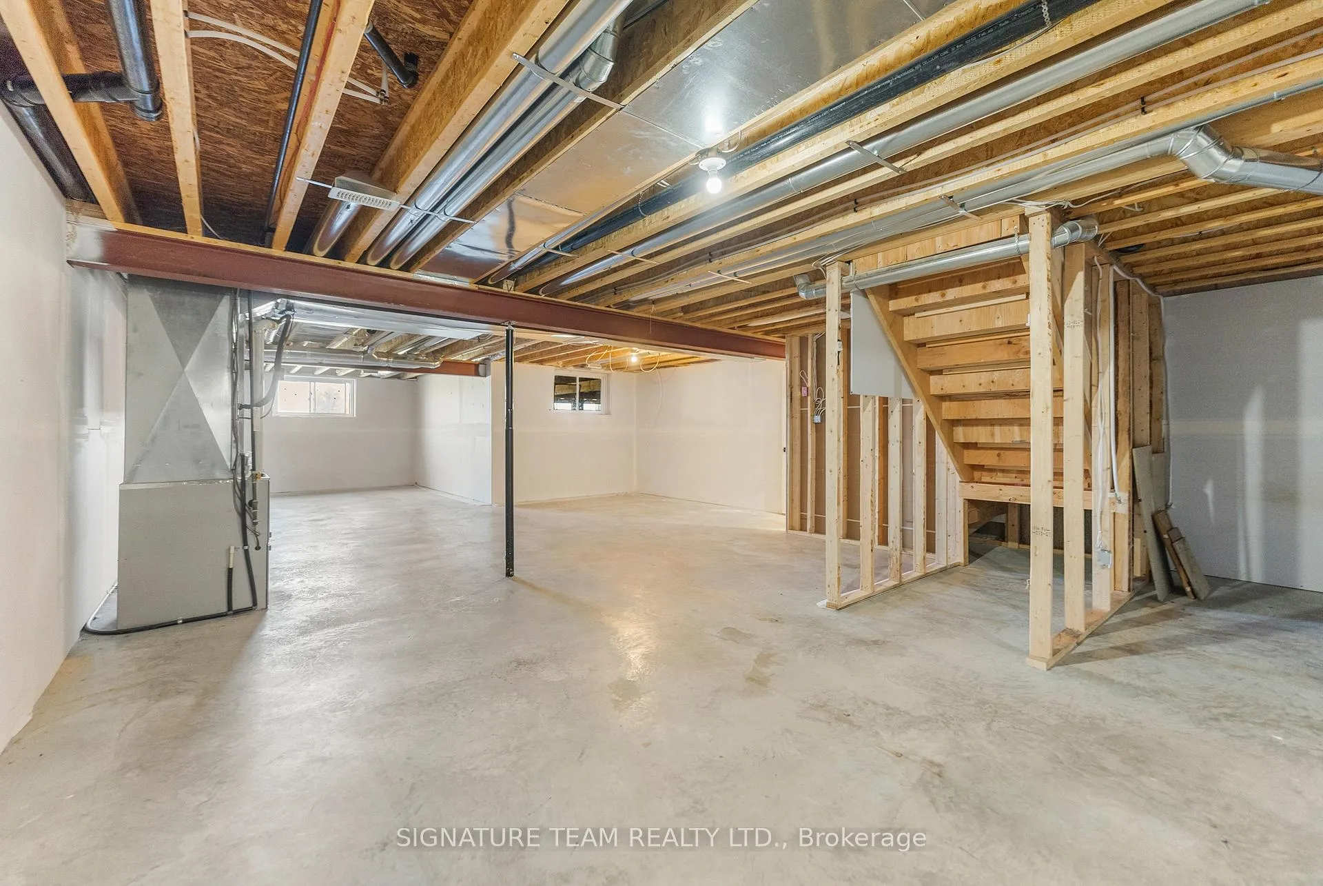 Photo 21 of 311 Forestview Crescent, Renfrew — HOMEH