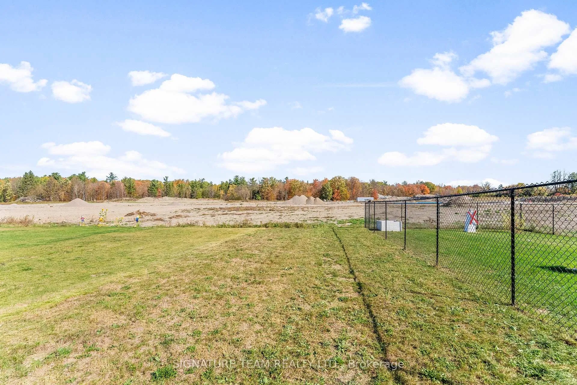 Photo 24 of 311 Forestview Crescent, Renfrew — HOMEH