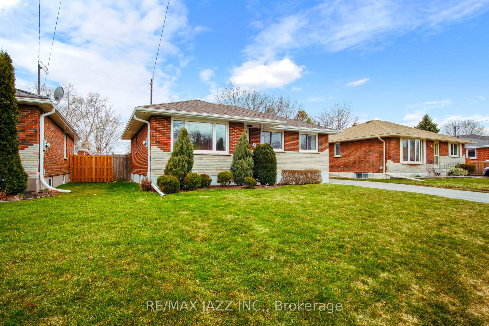 Photo 2 of 148 Easthaven Street, Oshawa, Eastdale — HOMEH