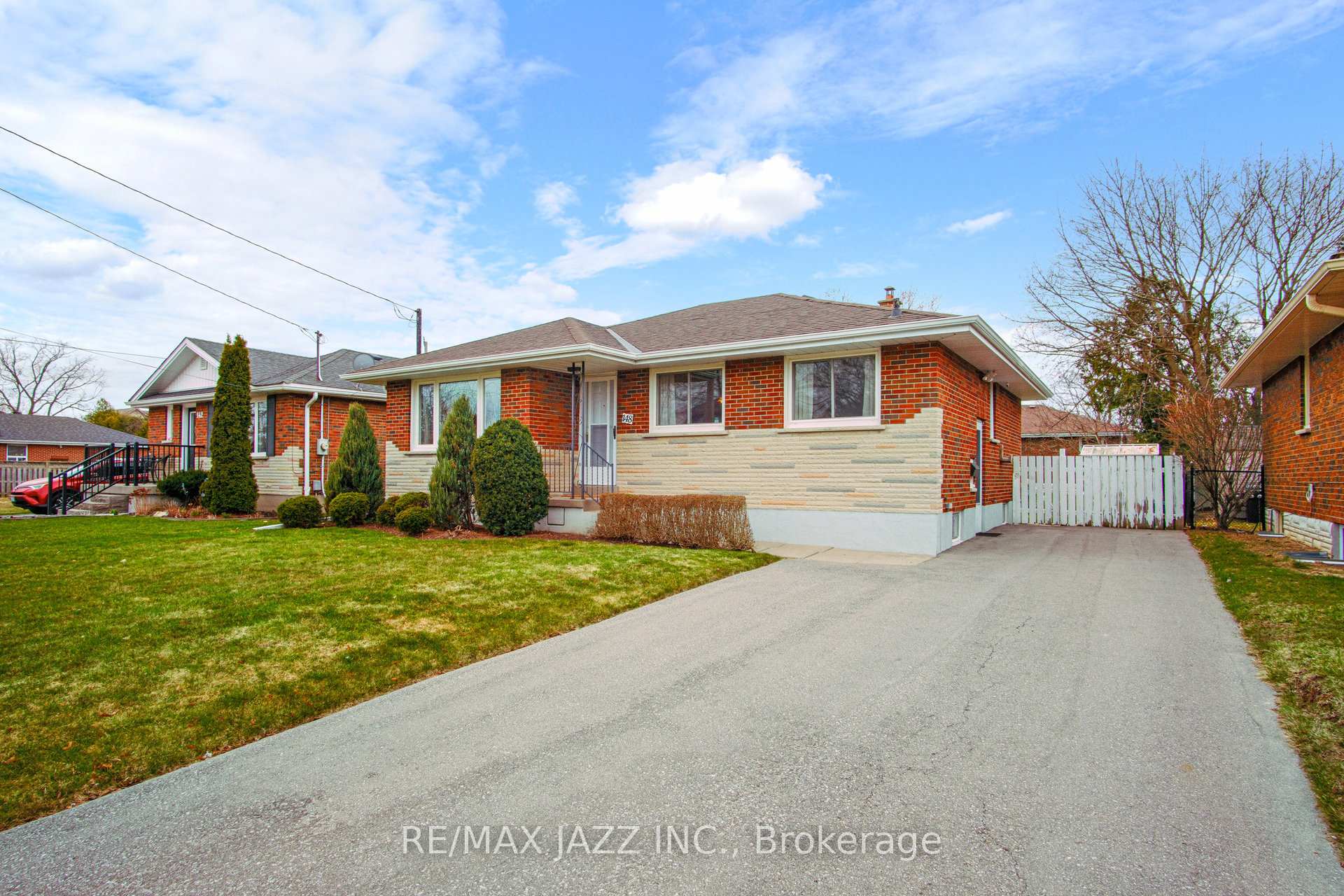 Photo 3 of 148 Easthaven Street, Oshawa, Eastdale — HOMEH