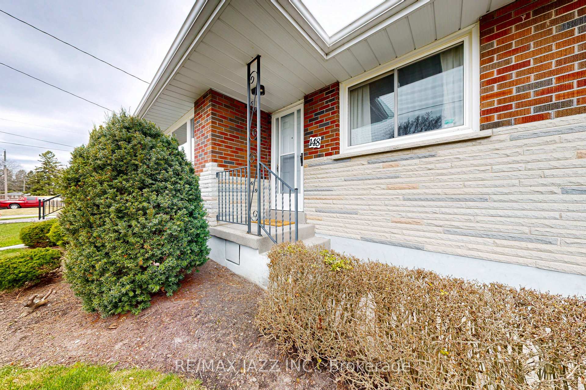Photo 4 of 148 Easthaven Street, Oshawa, Eastdale — HOMEH