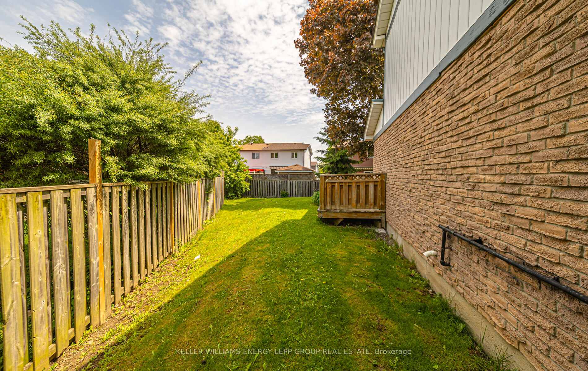 Photo 9 of 539 Dorchester Drive, Oshawa, Vanier — HOMEH