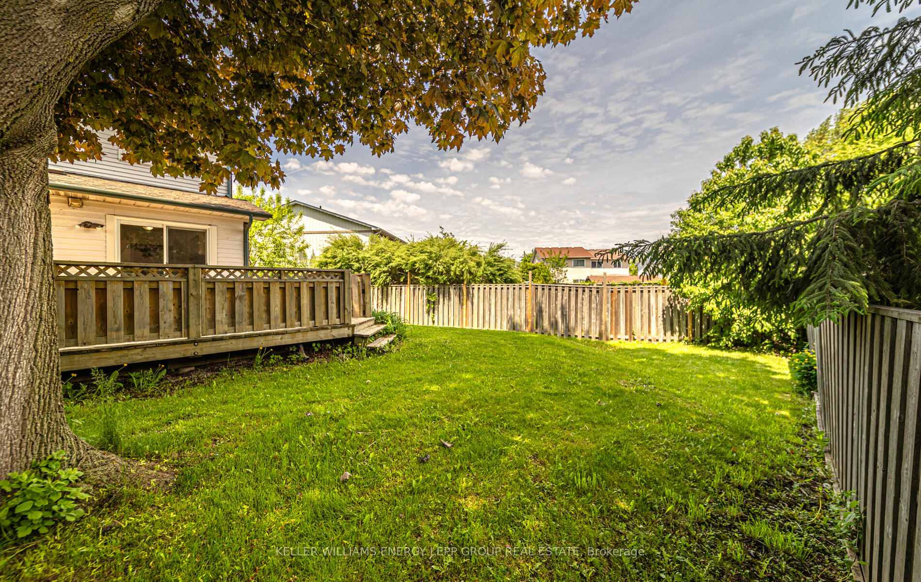 Photo 12 of 539 Dorchester Drive, Oshawa, Vanier — HOMEH
