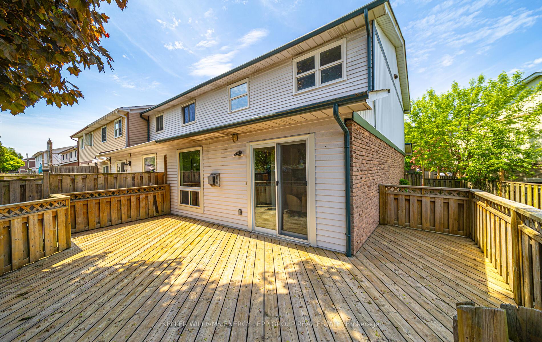 Photo 13 of 539 Dorchester Drive, Oshawa, Vanier — HOMEH
