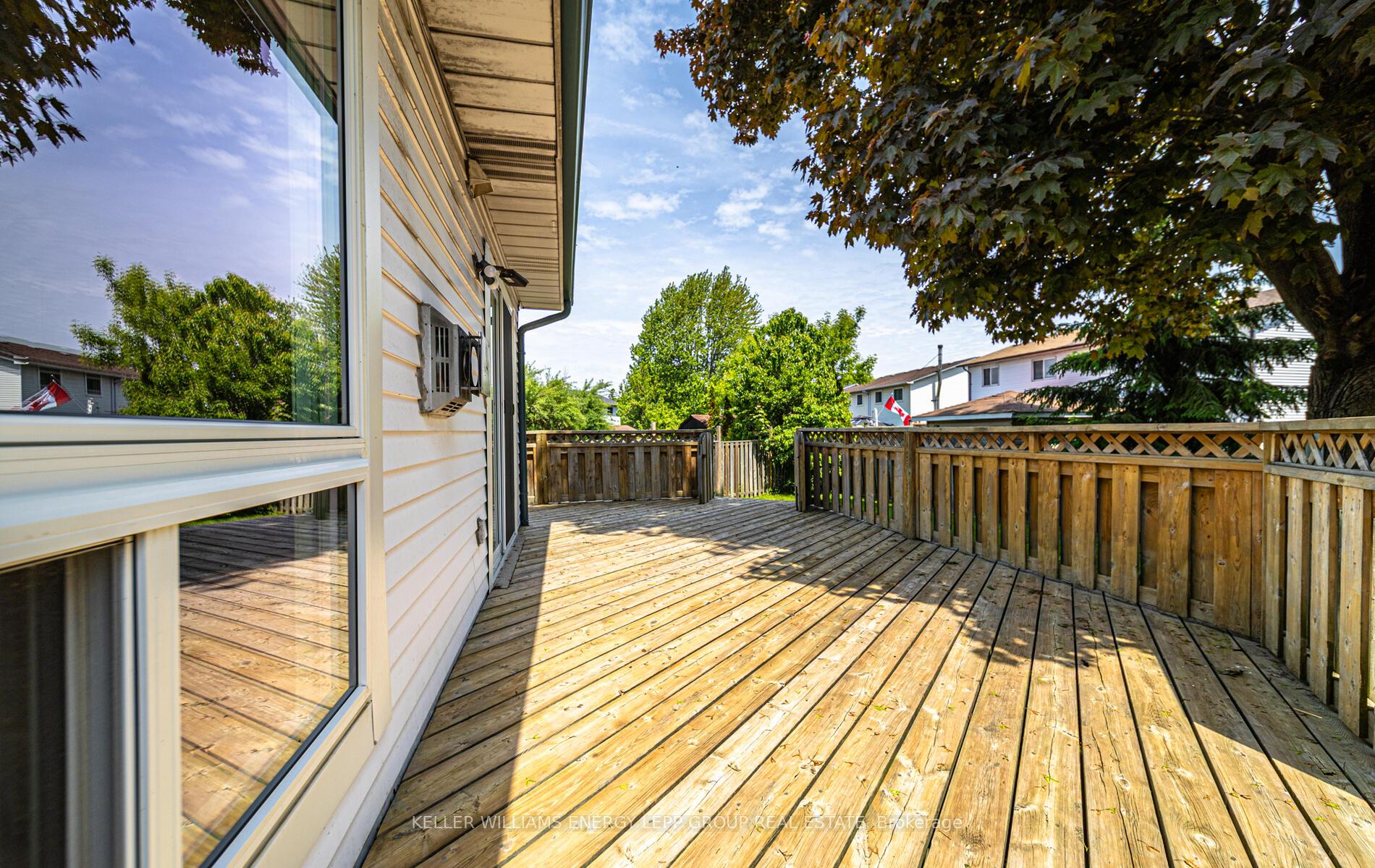 Photo 15 of 539 Dorchester Drive, Oshawa, Vanier — HOMEH