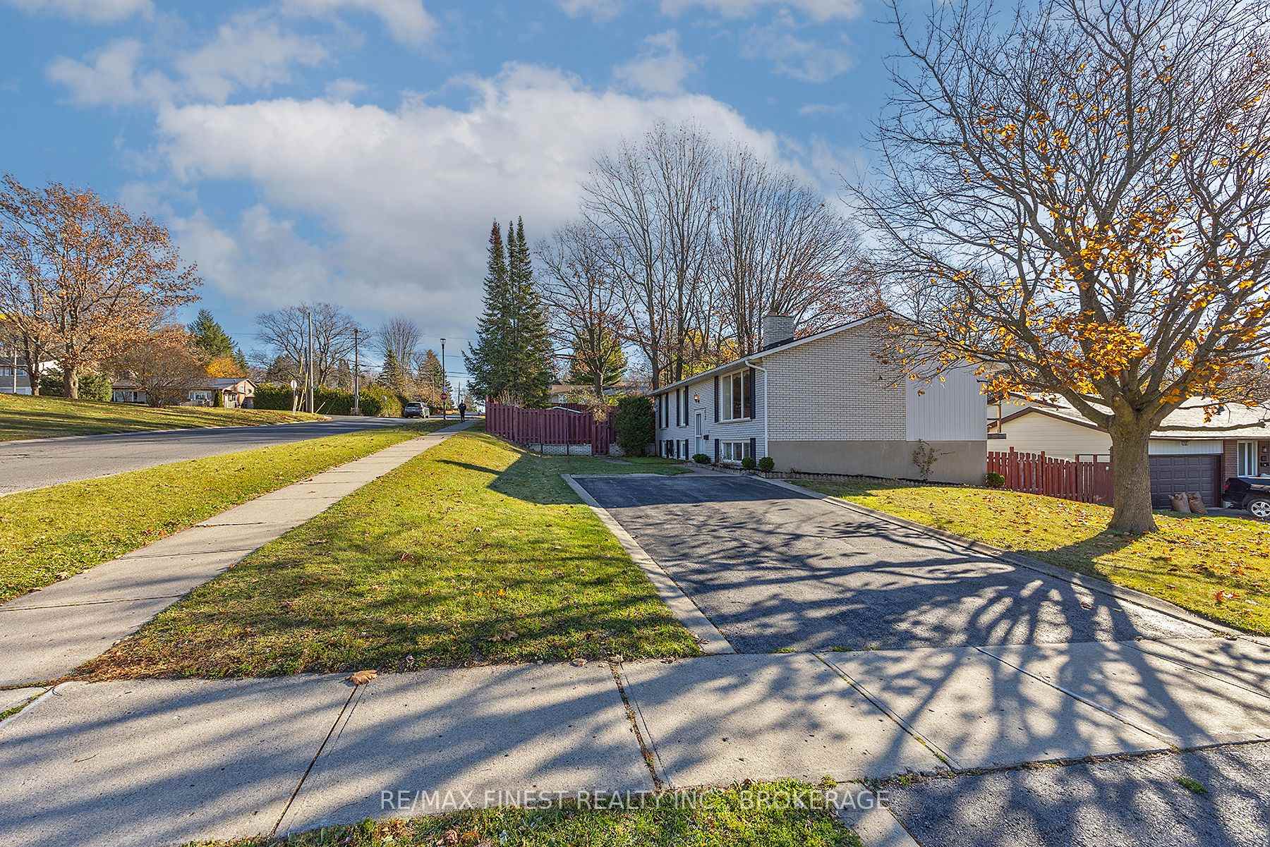 Photo 3 of 772 Hillside Drive, Kingston, South of Taylor-Kidd Blvd — HOMEH