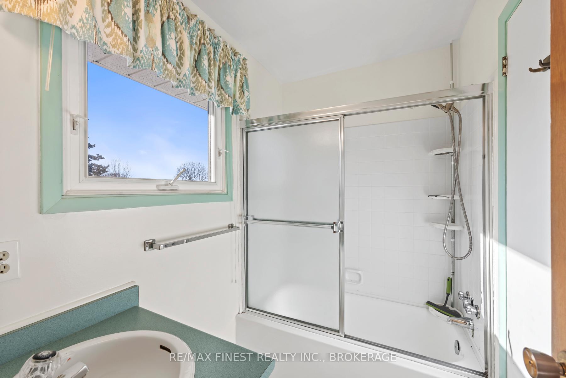 Photo 26 of 772 Hillside Drive, Kingston, South of Taylor-Kidd Blvd — HOMEH