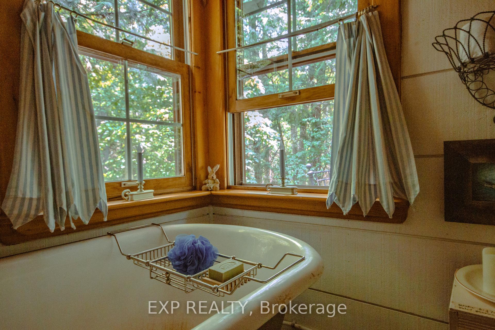Photo 35 of 1119 County Rd 7, Prince Edward County, North Marysburg Ward — HOMEH