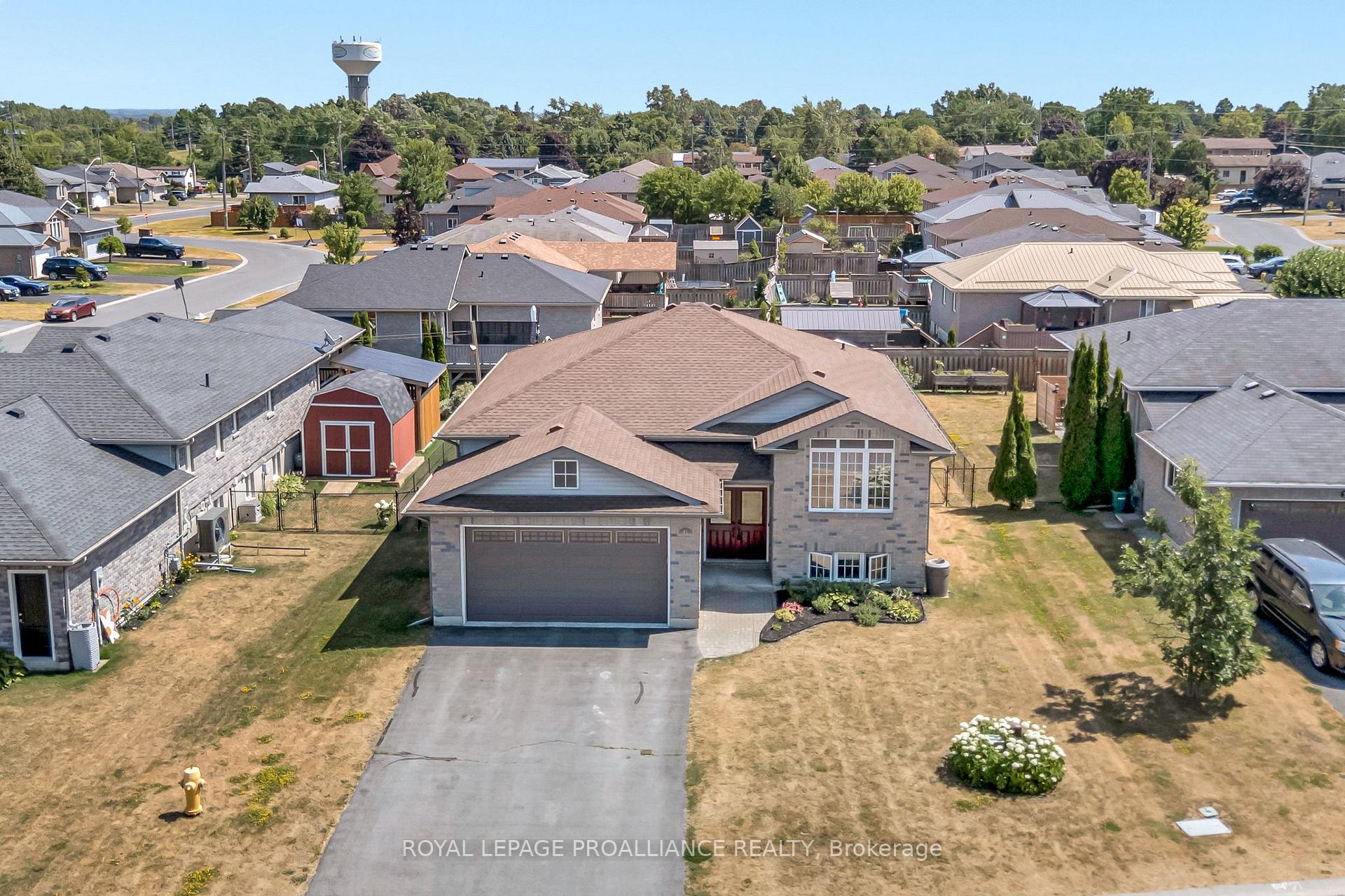 Photo 2 of 41 Ridgeview Lane, Quinte West, Sidney Ward — HOMEH