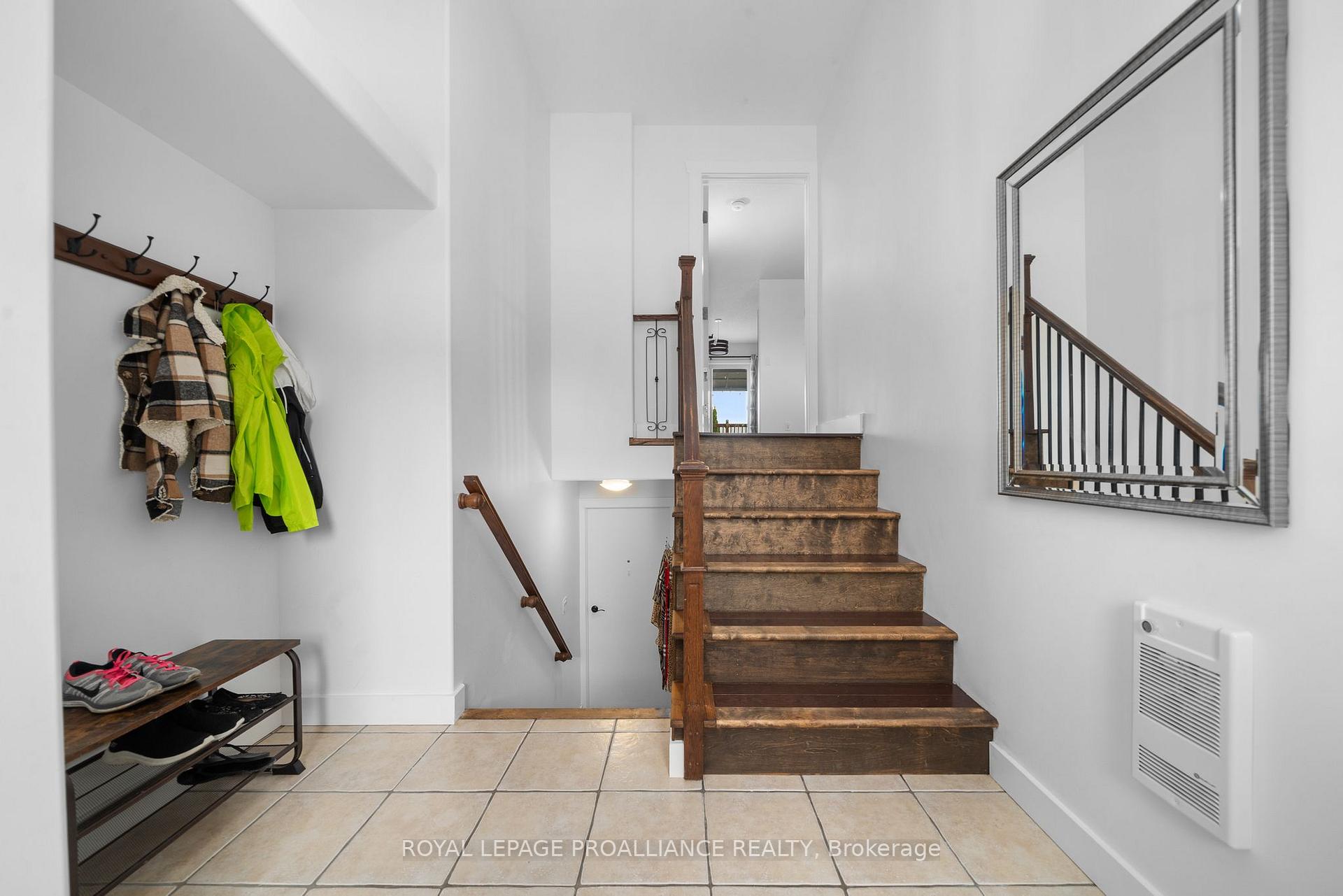 Photo 6 of 41 Ridgeview Lane, Quinte West, Sidney Ward — HOMEH