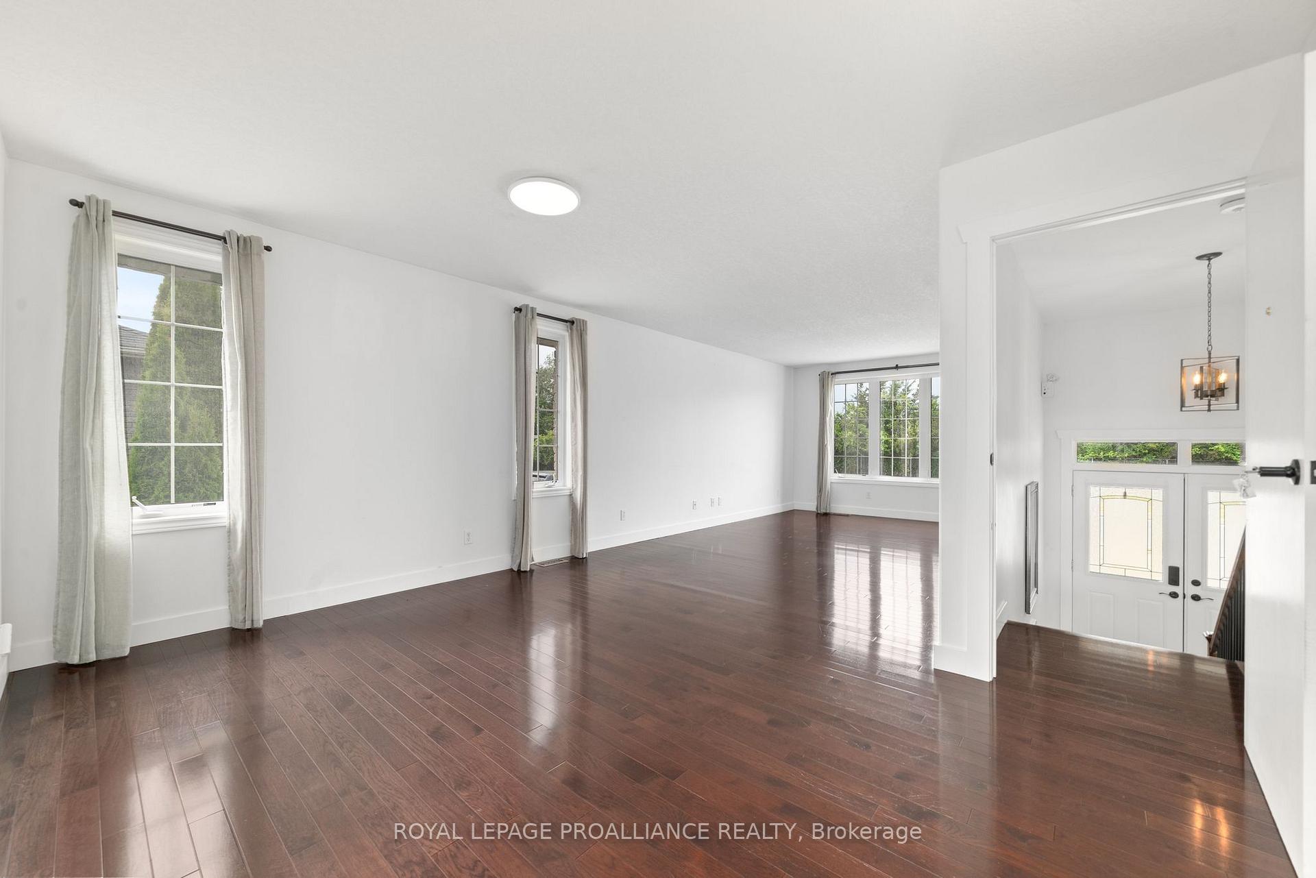 Photo 8 of 41 Ridgeview Lane, Quinte West, Sidney Ward — HOMEH