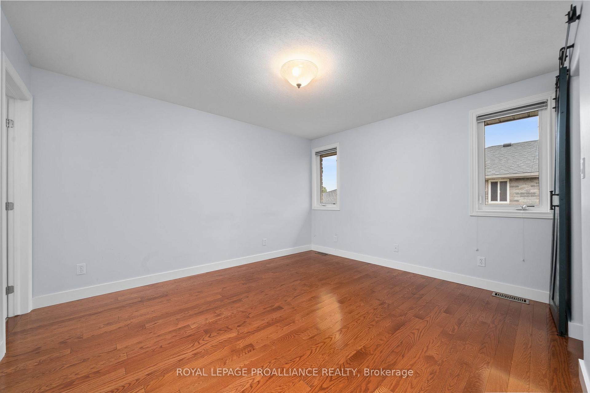 Photo 19 of 41 Ridgeview Lane, Quinte West, Sidney Ward — HOMEH