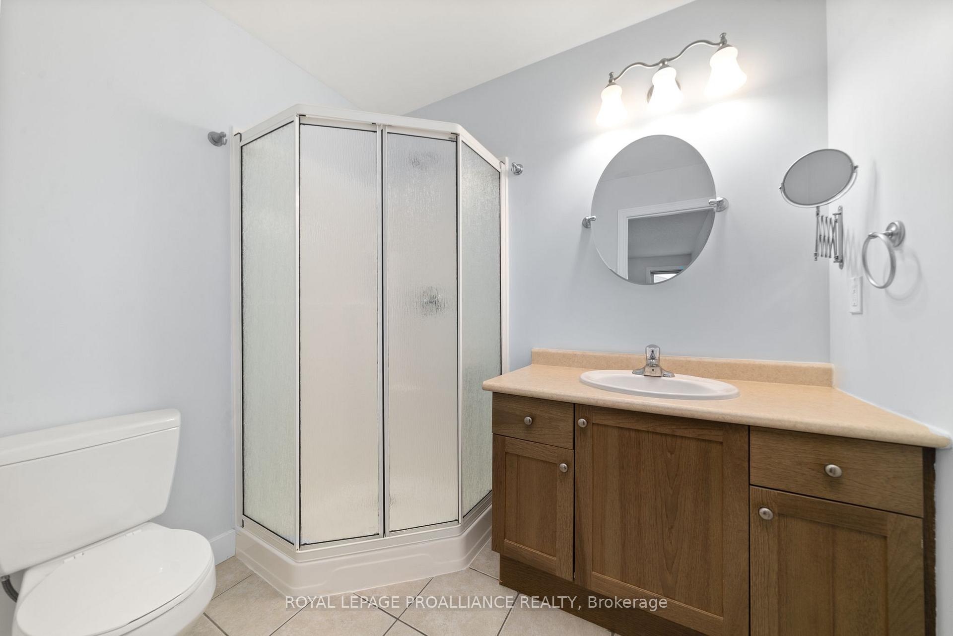 Photo 21 of 41 Ridgeview Lane, Quinte West, Sidney Ward — HOMEH