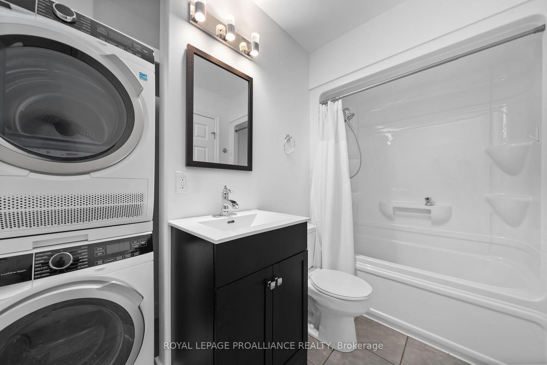 Photo 26 of 41 Ridgeview Lane, Quinte West, Sidney Ward — HOMEH