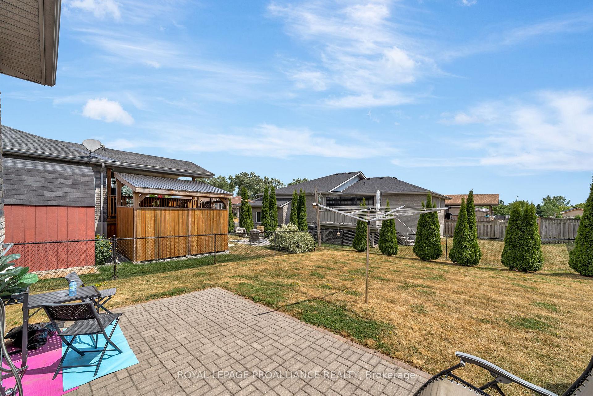Photo 30 of 41 Ridgeview Lane, Quinte West, Sidney Ward — HOMEH