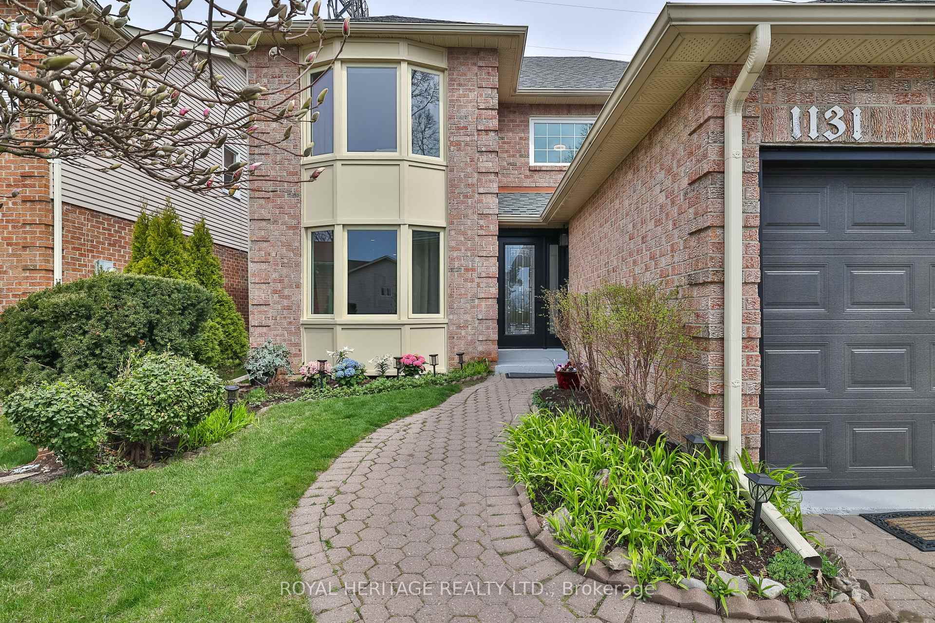 Photo 3 of 1131 Harvest Drive, Pickering, Liverpool — HOMEH