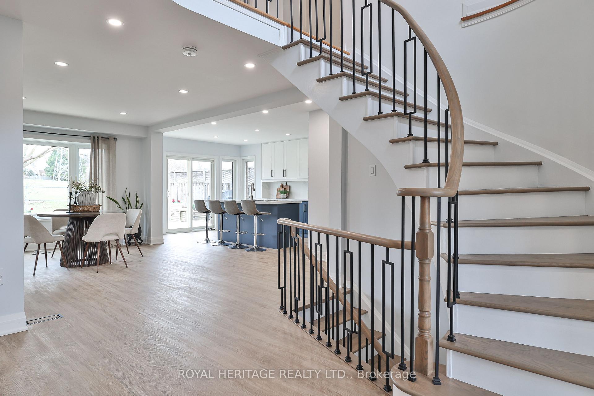 Photo 5 of 1131 Harvest Drive, Pickering, Liverpool — HOMEH