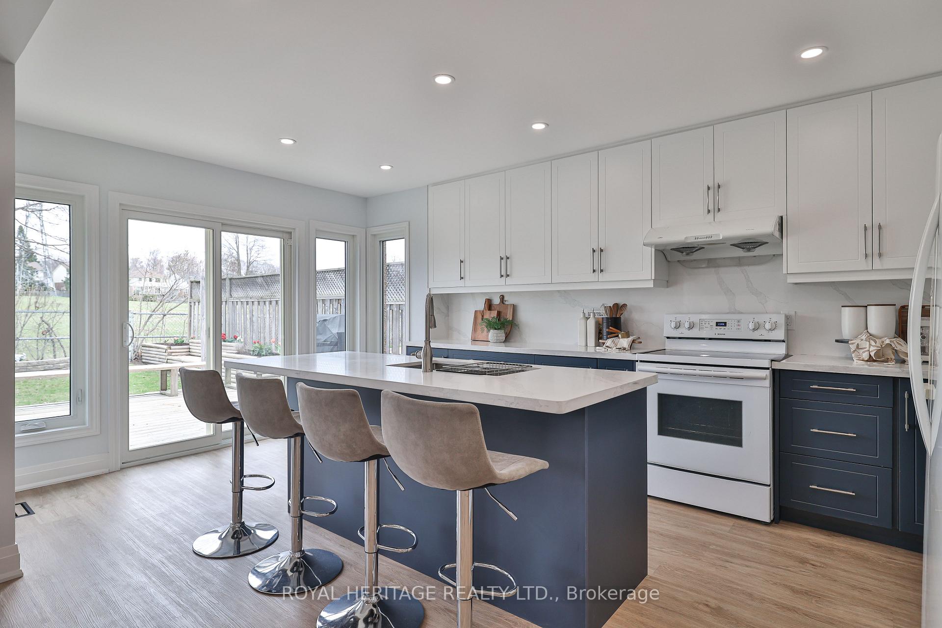 Photo 16 of 1131 Harvest Drive, Pickering, Liverpool — HOMEH