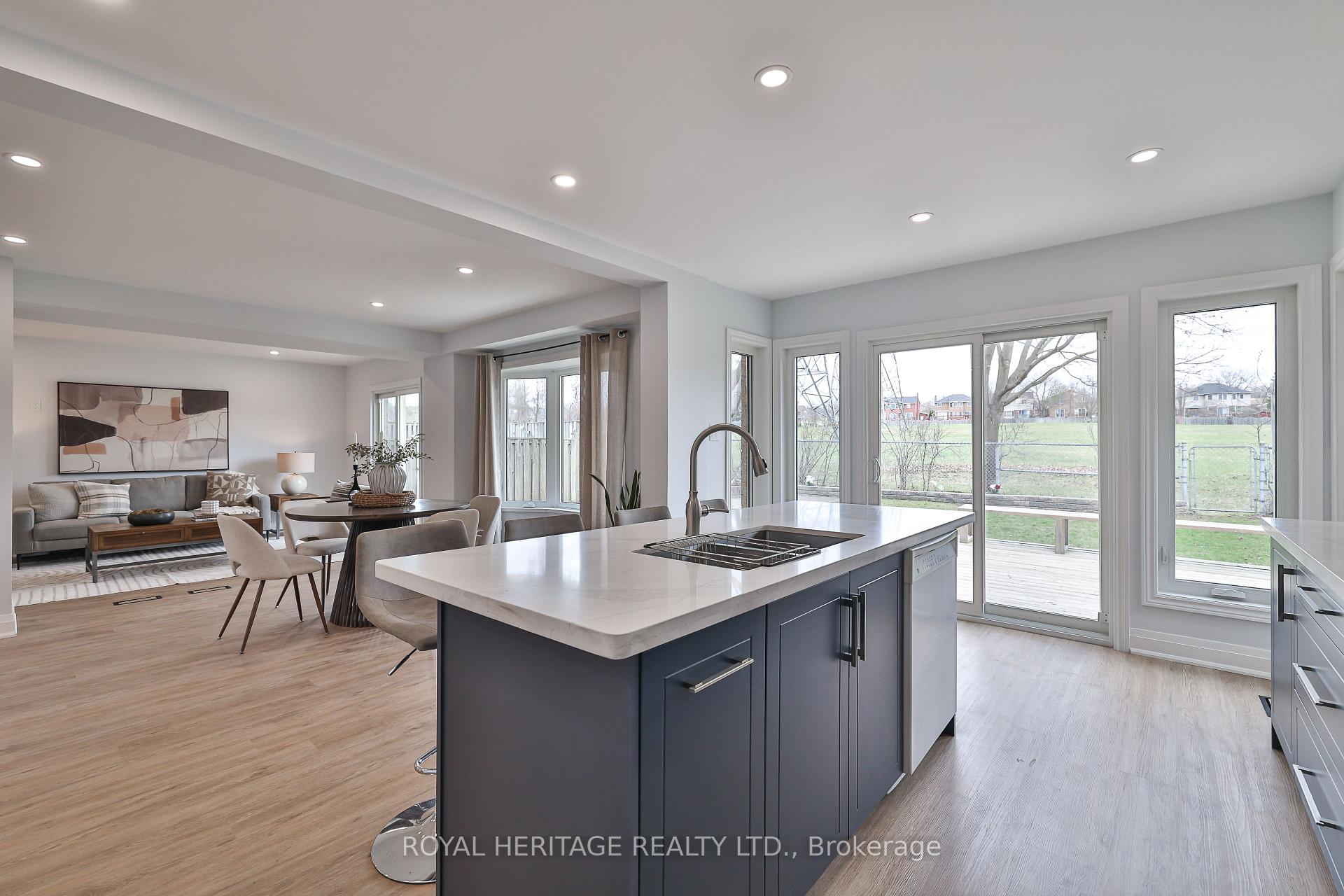 Photo 19 of 1131 Harvest Drive, Pickering, Liverpool — HOMEH