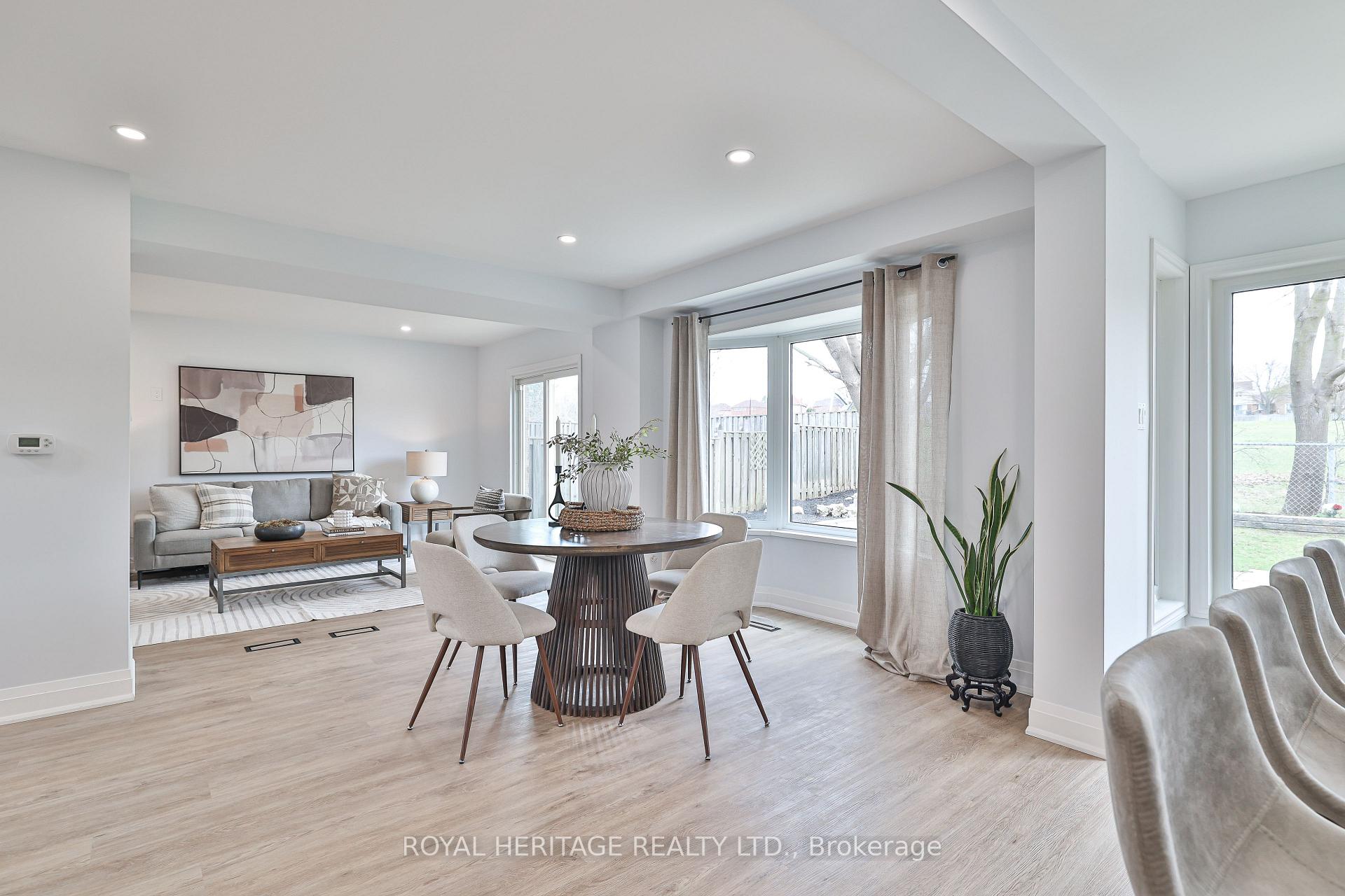 Photo 20 of 1131 Harvest Drive, Pickering, Liverpool — HOMEH