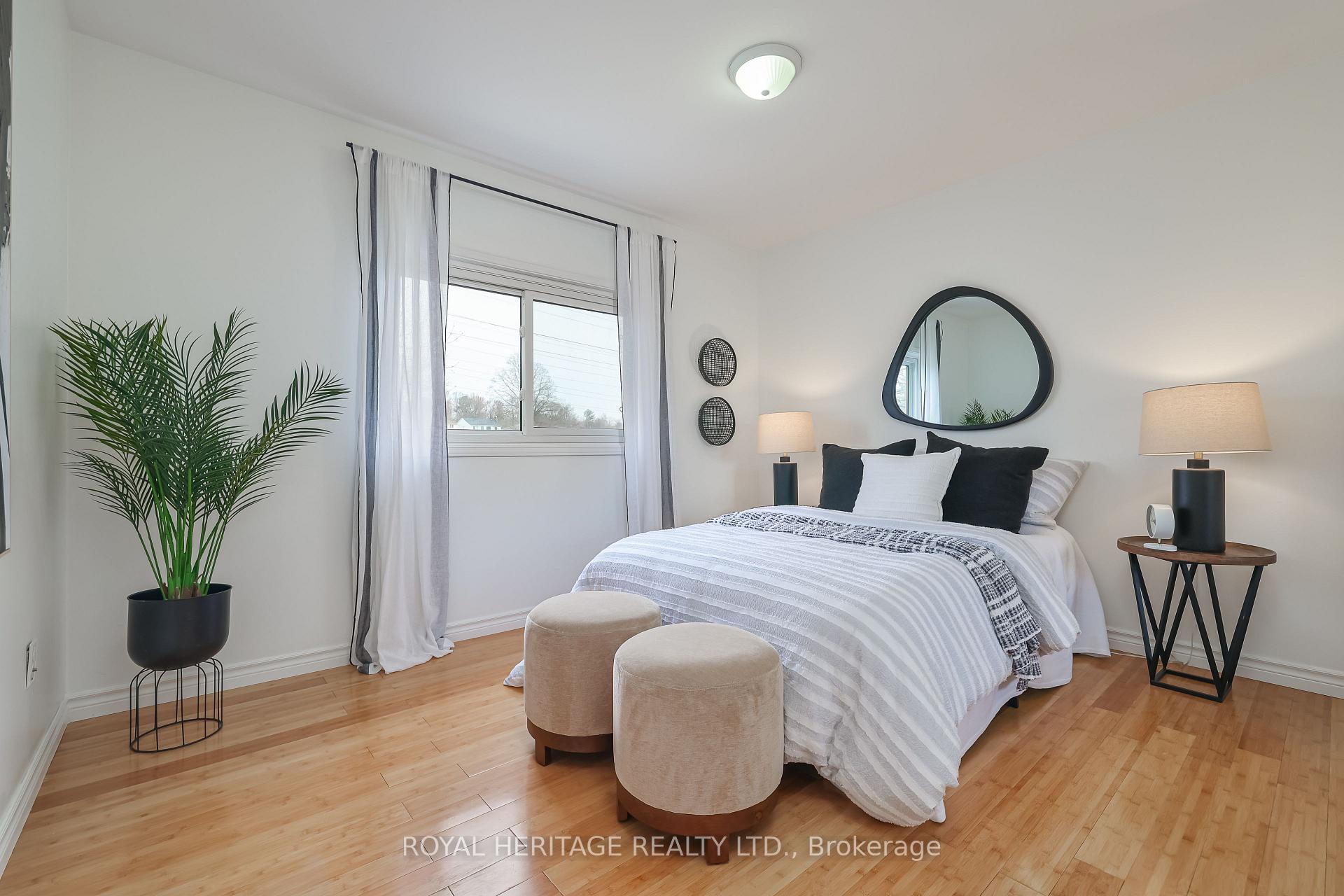 Photo 37 of 1131 Harvest Drive, Pickering, Liverpool — HOMEH