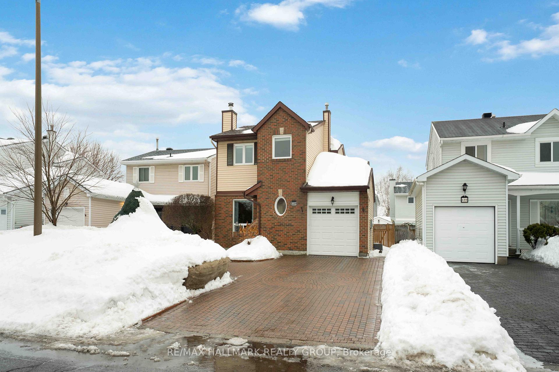 Photo 1 of 602 Wilkie Drive, Ottawa, Fallingbrook/Pineridge — HOMEH