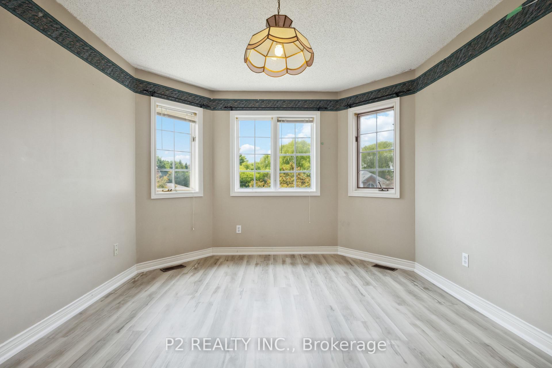 Photo 21 of 1007 Lytton Court, Pickering, Rosebank — HOMEH