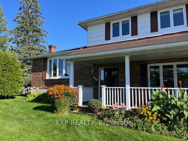 Photo 3 of 320 Francis Street, Renfrew — HOMEH