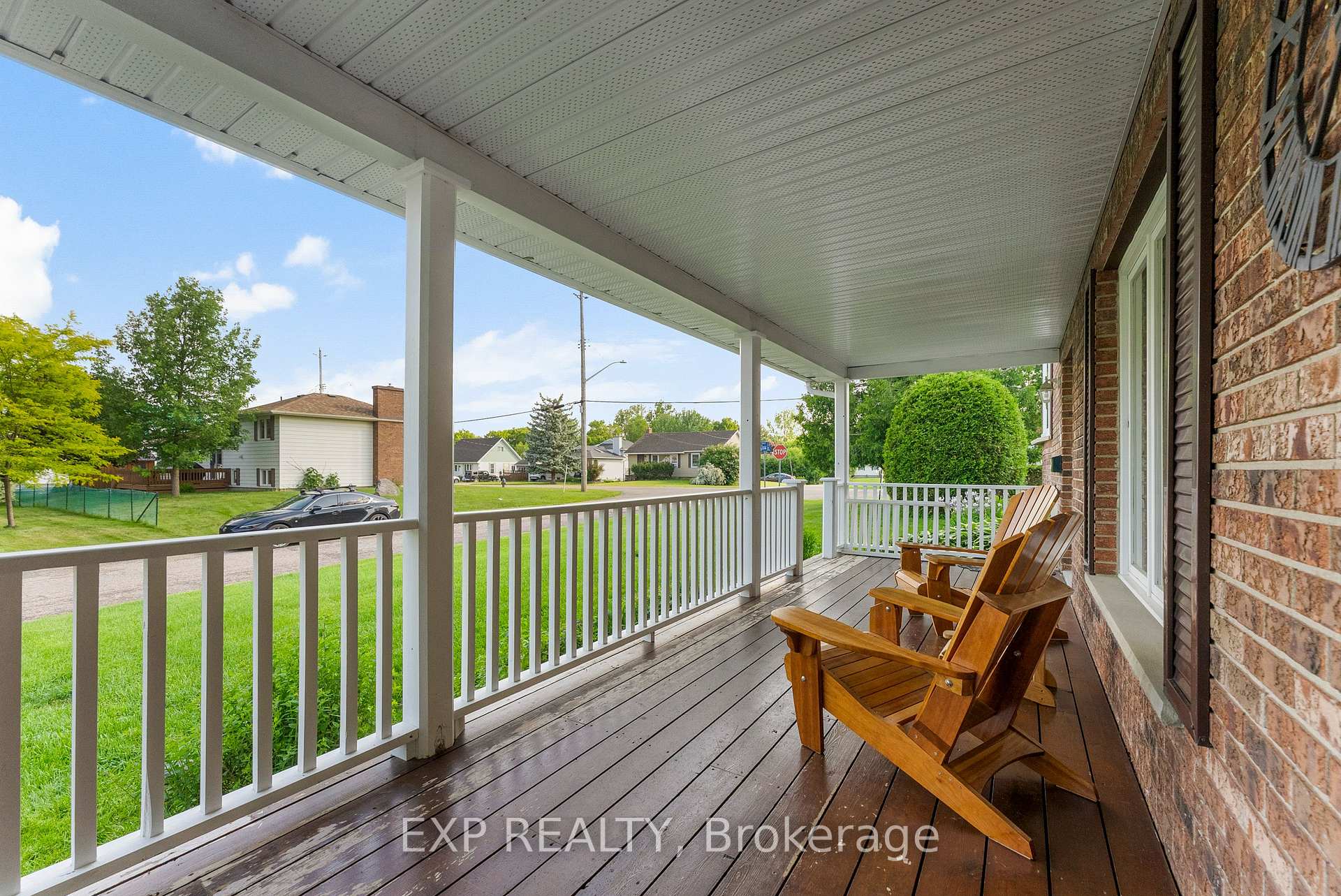 Photo 4 of 320 Francis Street, Renfrew — HOMEH