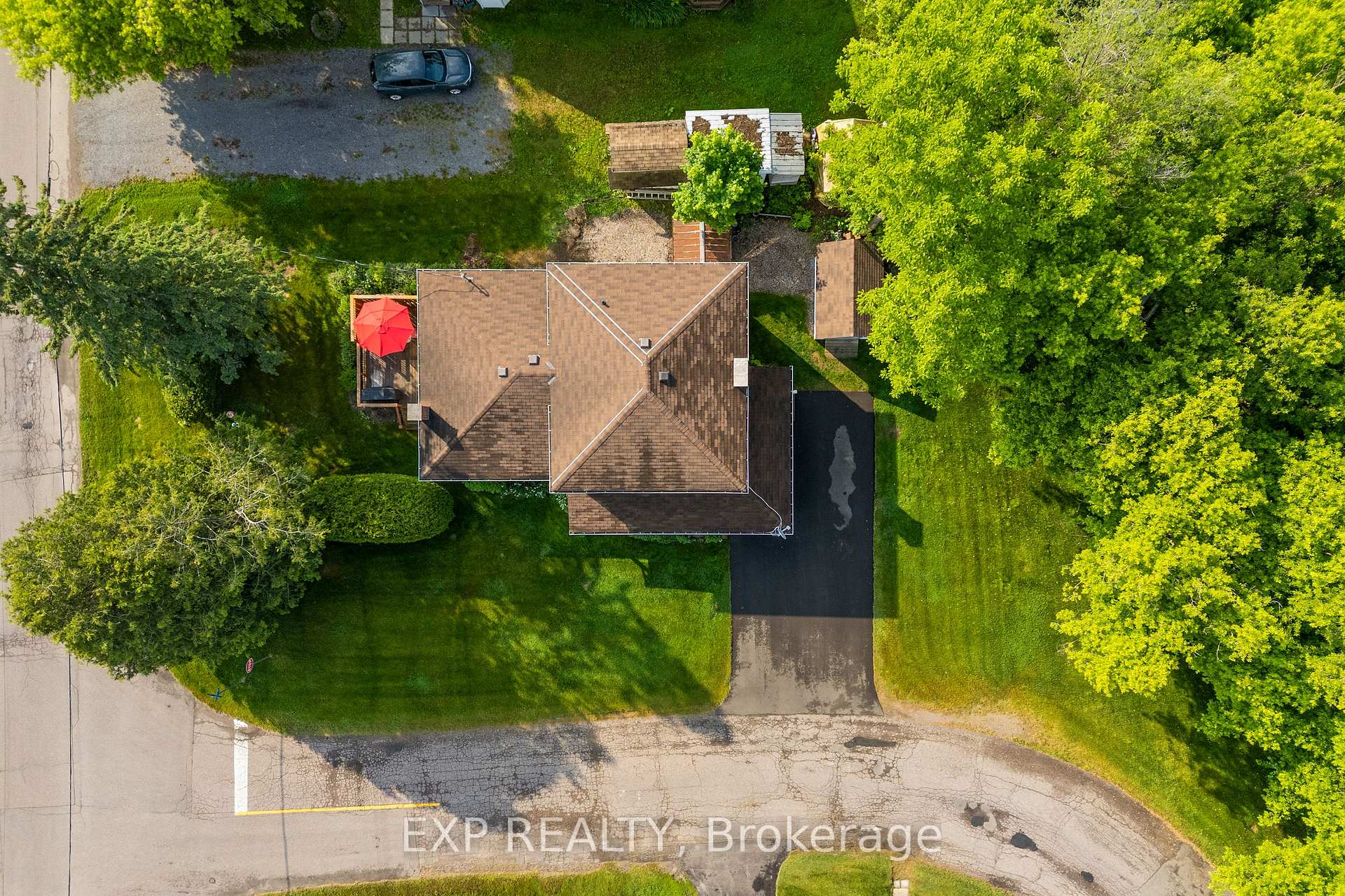 Photo 10 of 320 Francis Street, Renfrew — HOMEH