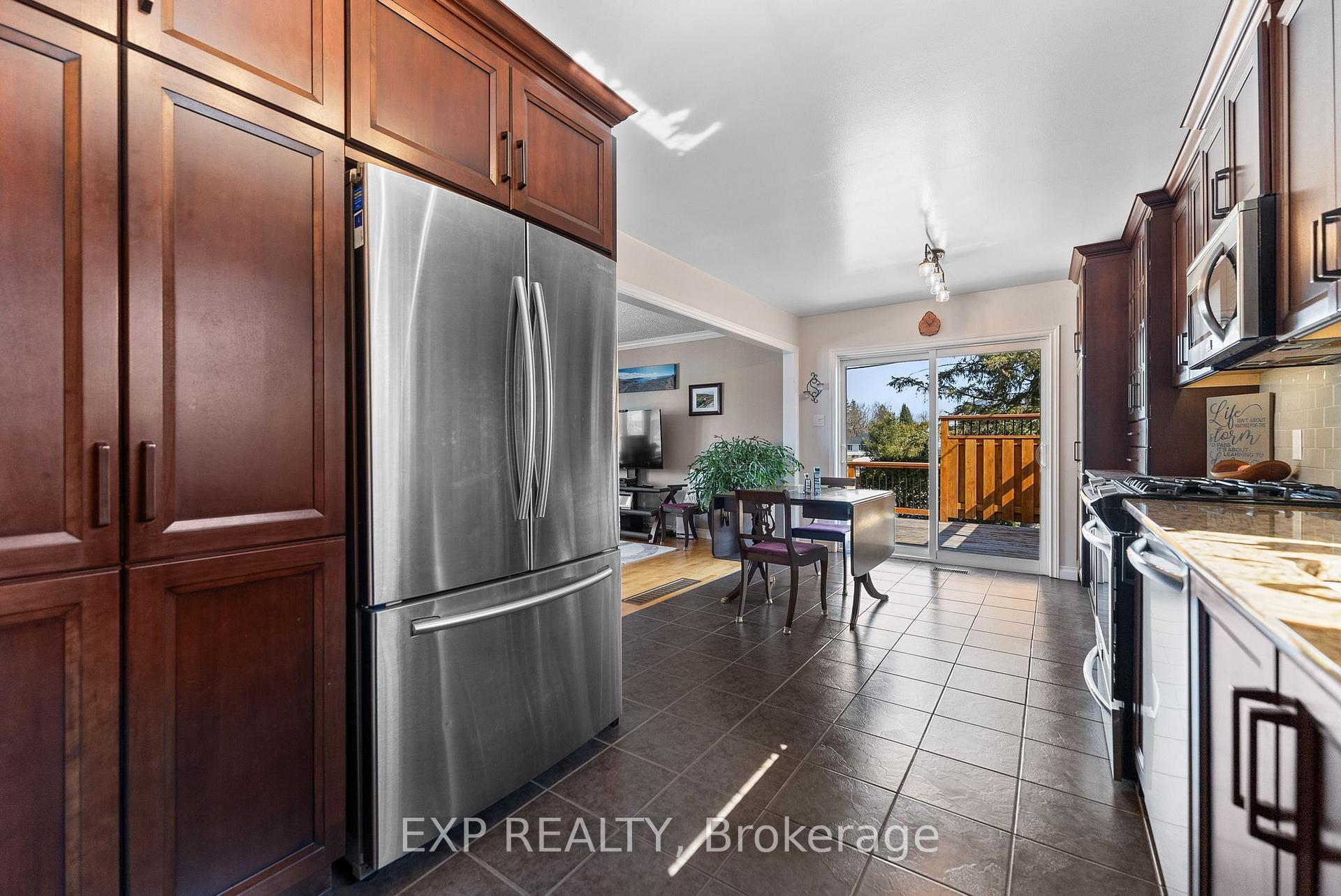 Photo 14 of 320 Francis Street, Renfrew — HOMEH