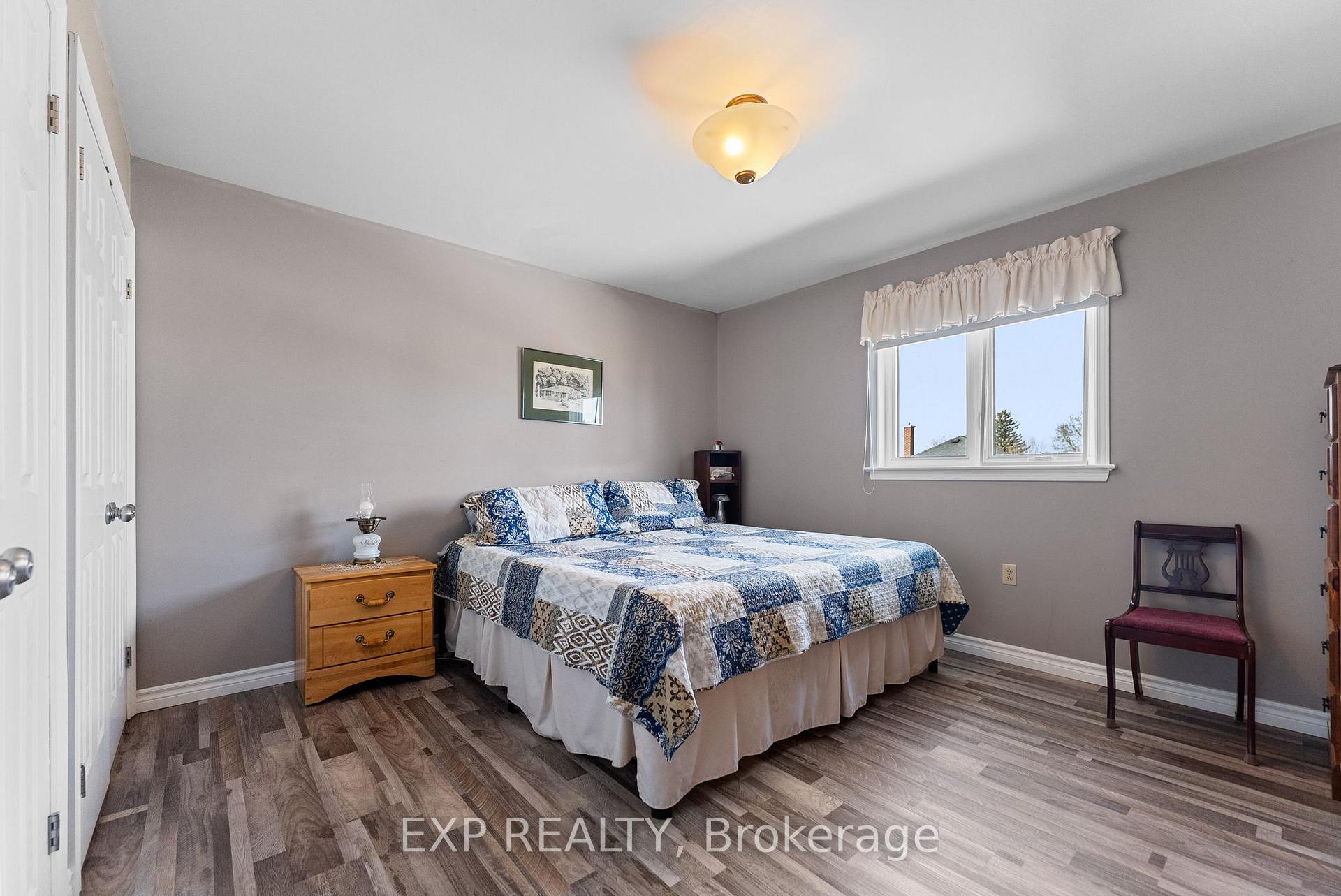 Photo 21 of 320 Francis Street, Renfrew — HOMEH