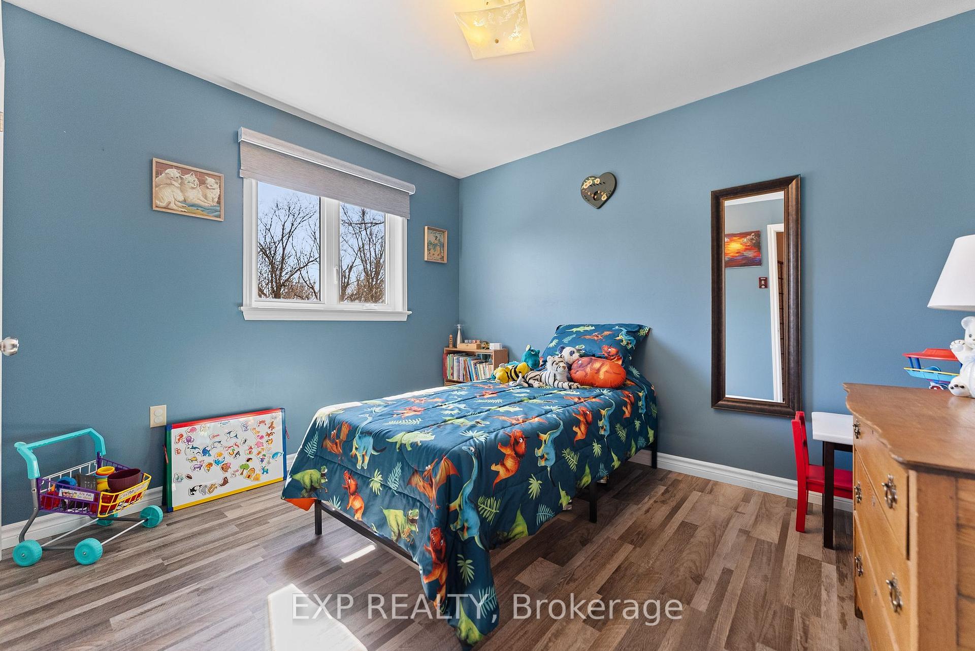 Photo 22 of 320 Francis Street, Renfrew — HOMEH