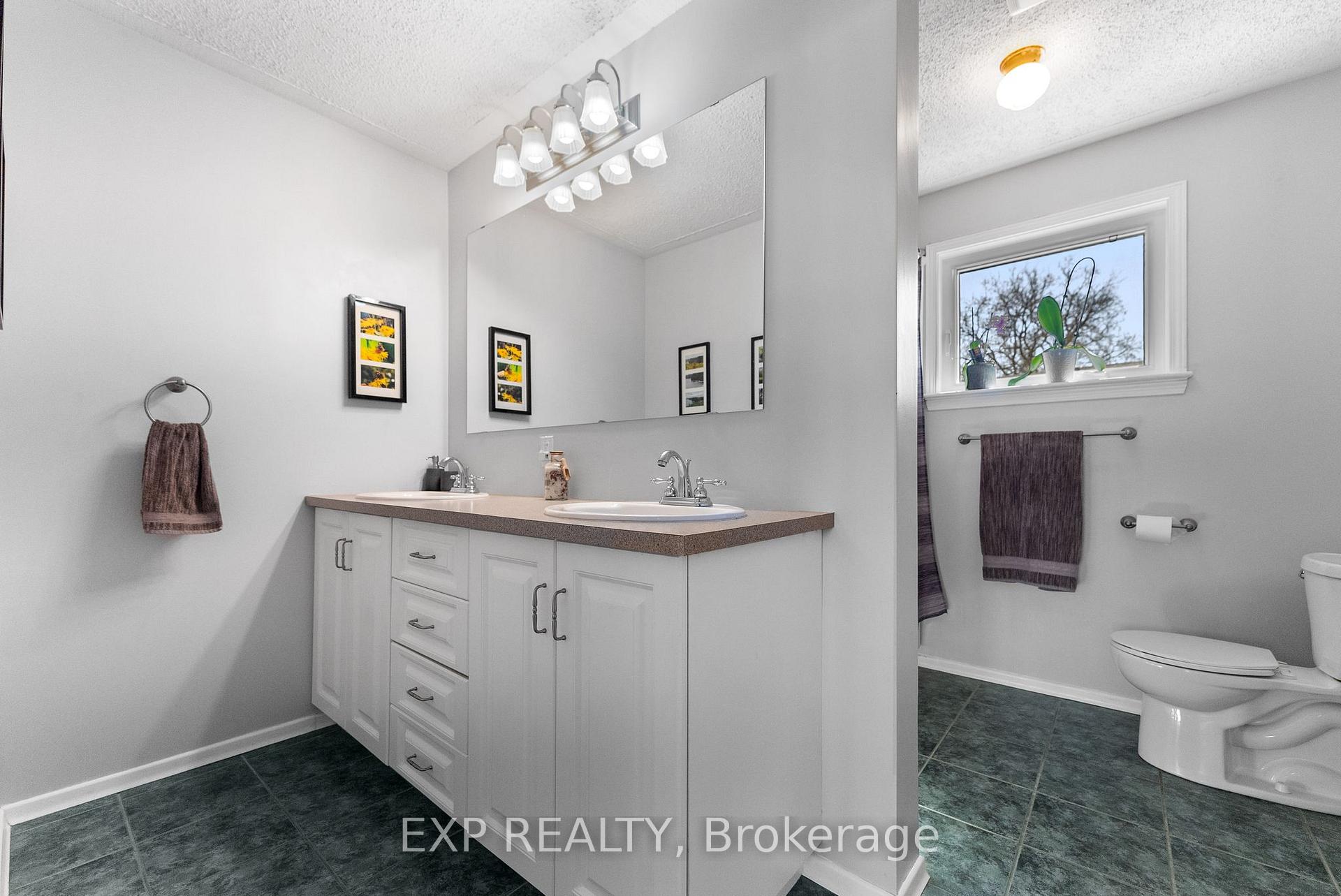 Photo 24 of 320 Francis Street, Renfrew — HOMEH