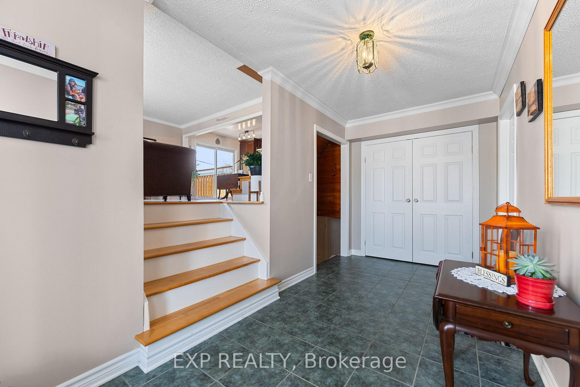Photo 26 of 320 Francis Street, Renfrew — HOMEH