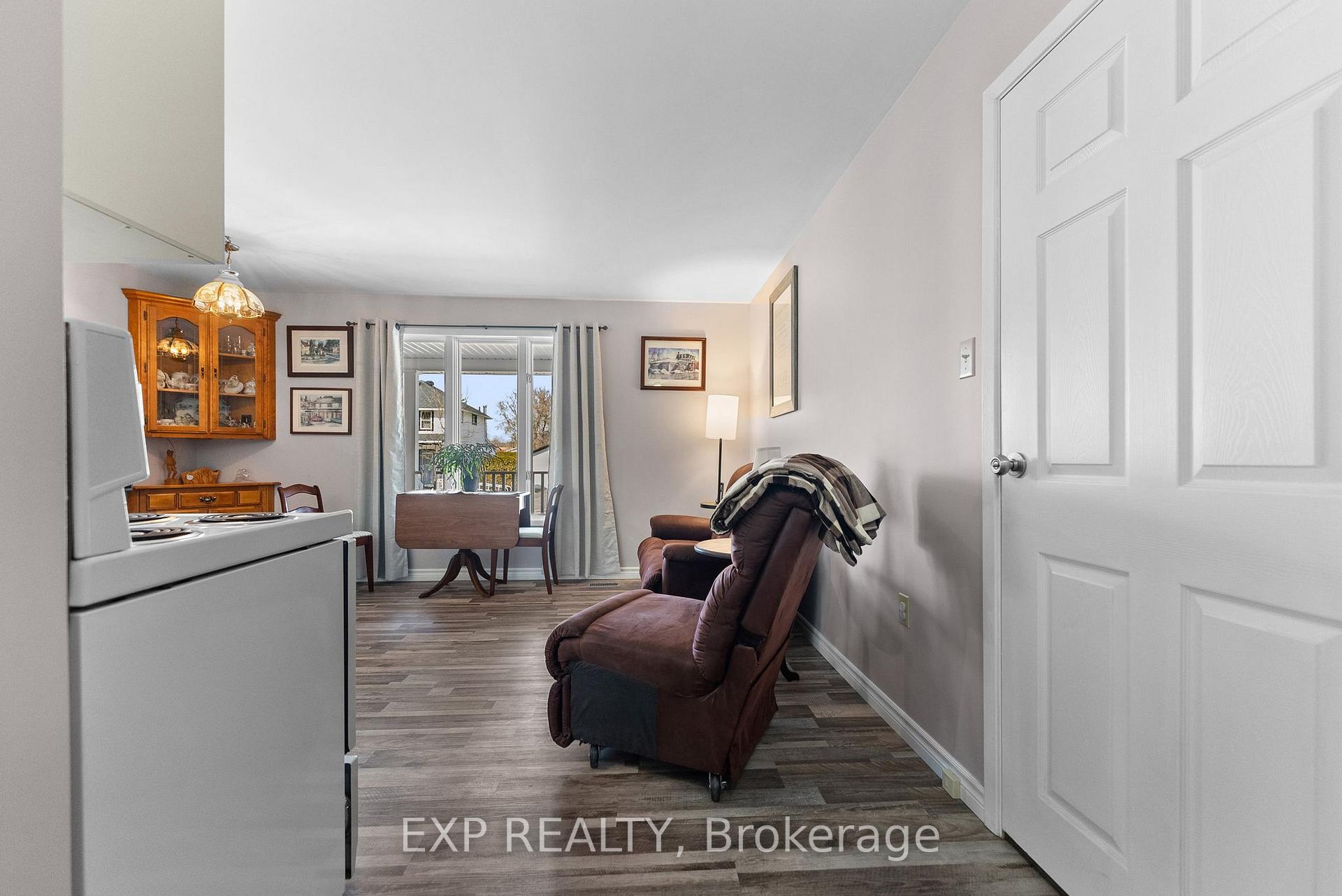 Photo 29 of 320 Francis Street, Renfrew — HOMEH