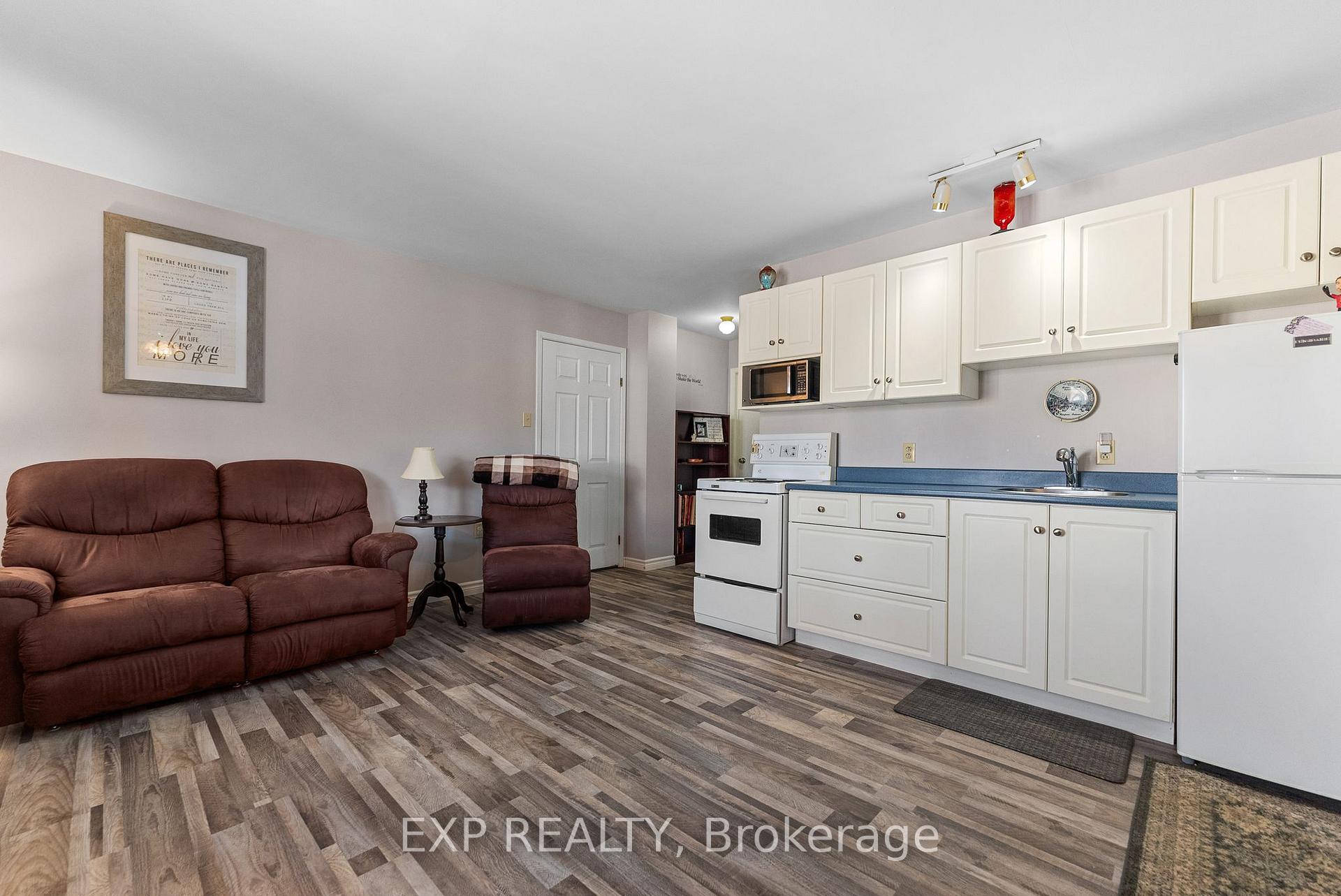 Photo 31 of 320 Francis Street, Renfrew — HOMEH