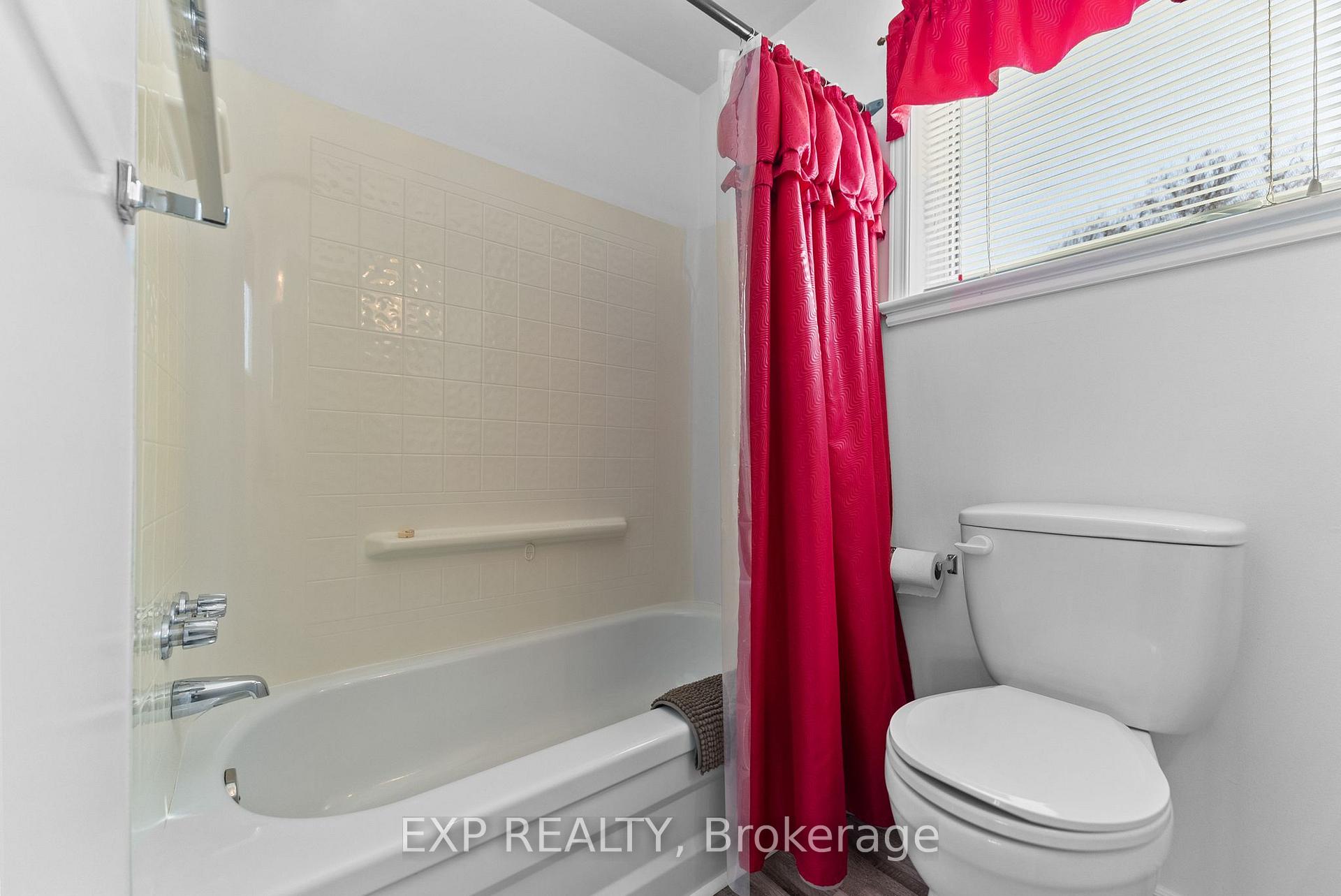 Photo 34 of 320 Francis Street, Renfrew — HOMEH
