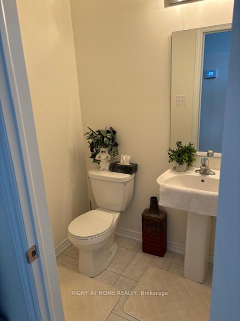 Photo 8 of 1076 Skyridge Boulevard, Pickering, Rural Pickering — HOMEH