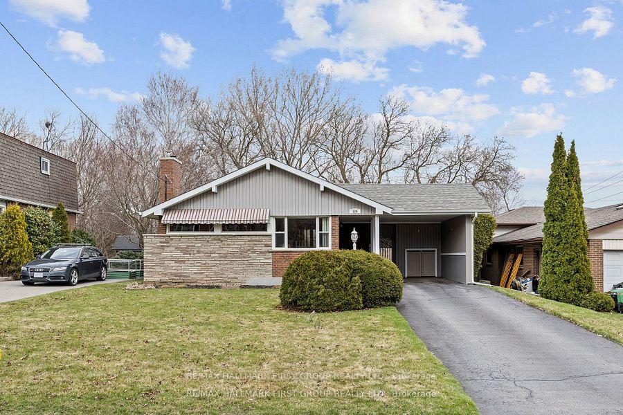 Photo 3 of 526 Juliana Drive, Oshawa, O'Neill — HOMEH