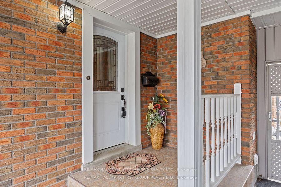 Photo 6 of 526 Juliana Drive, Oshawa, O'Neill — HOMEH