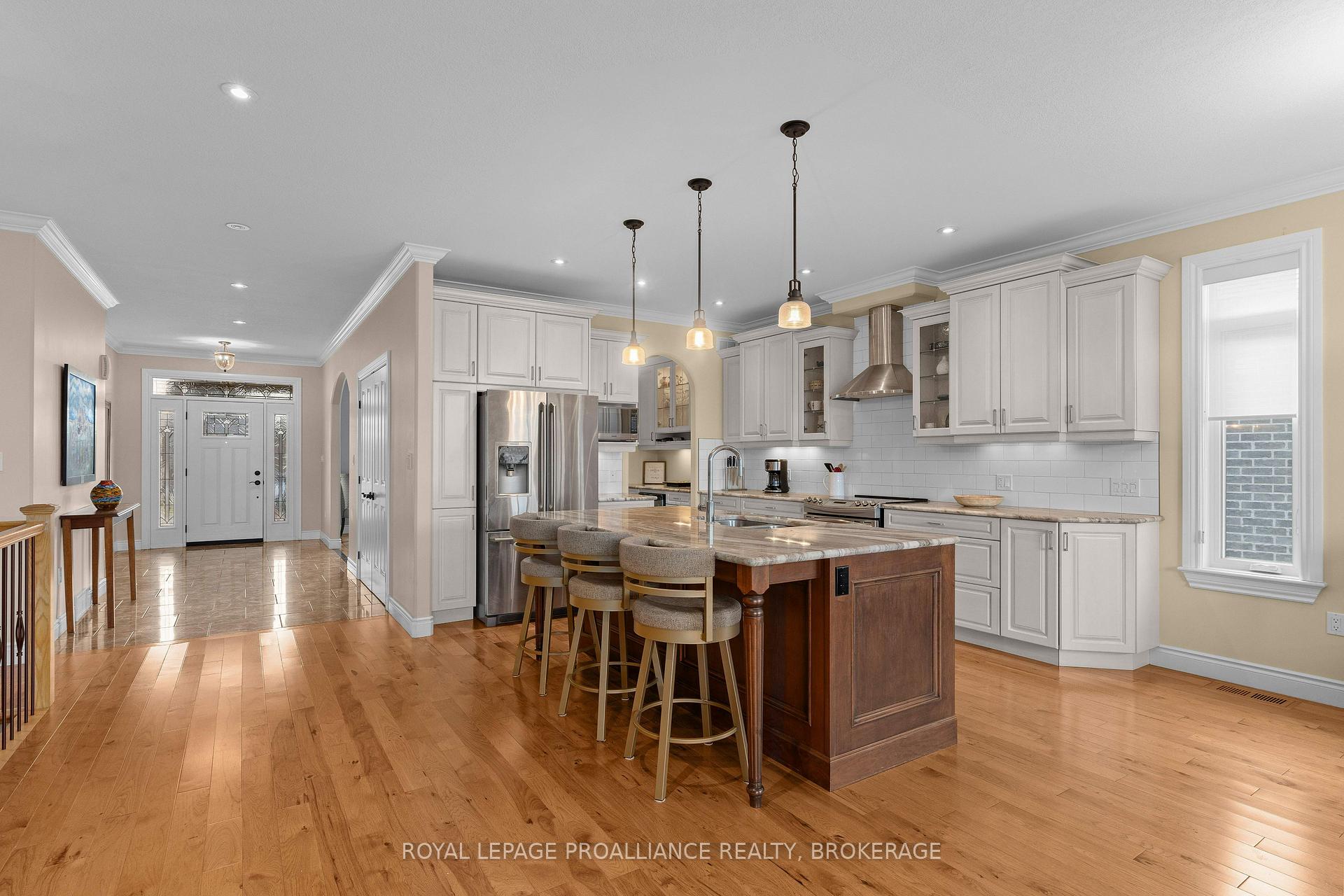 Photo 8 of 865 Roshan Drive, Kingston, City Northwest — HOMEH