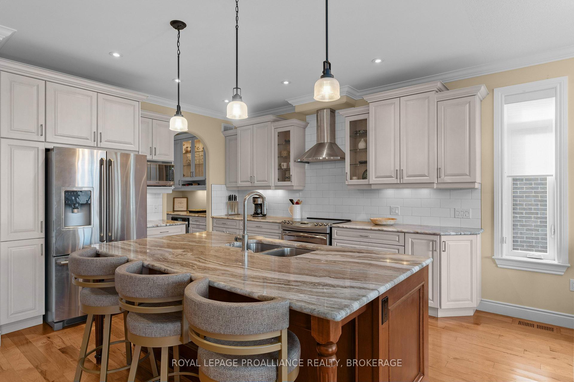 Photo 9 of 865 Roshan Drive, Kingston, City Northwest — HOMEH