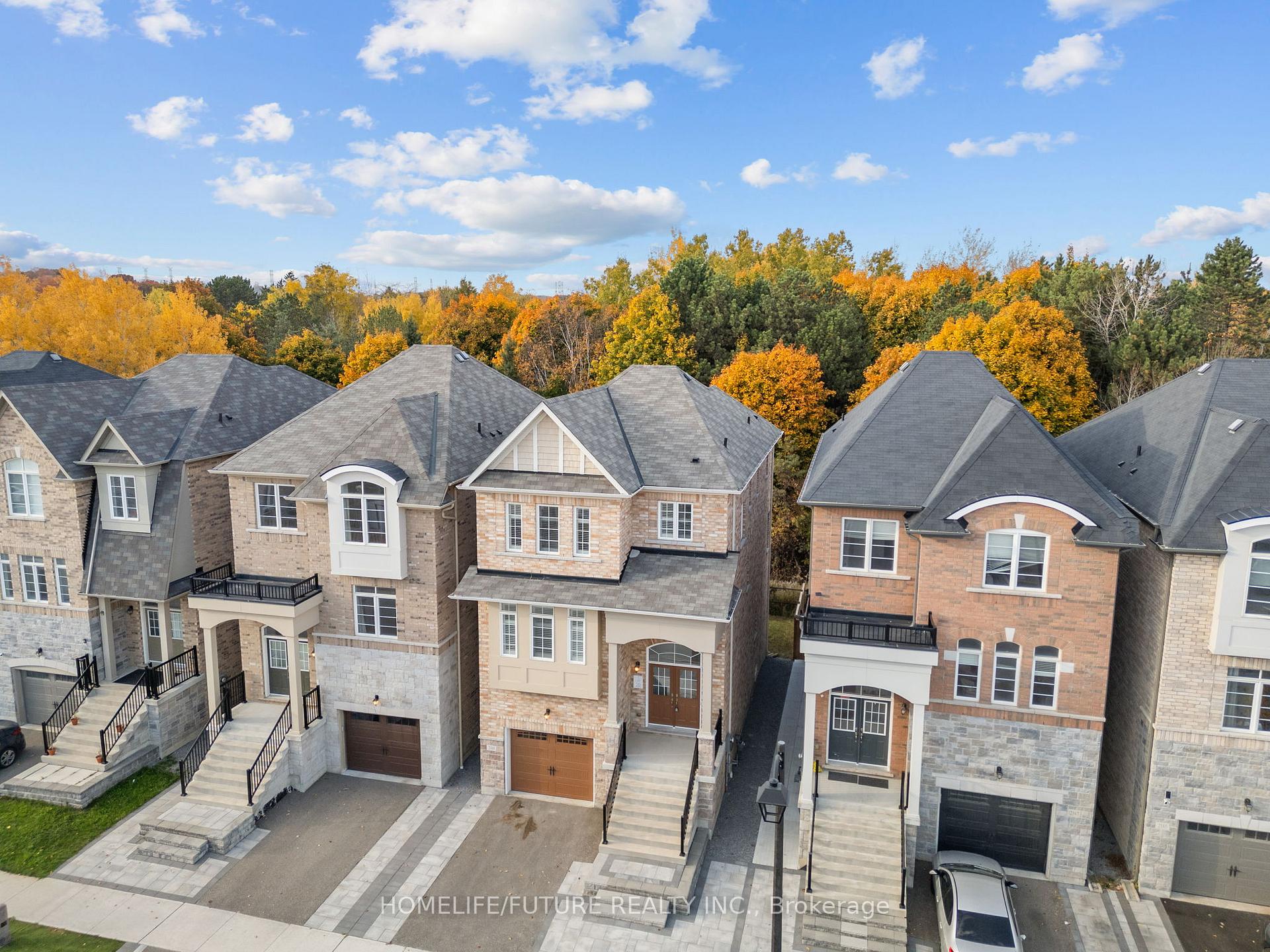 Photo 2 of 2169 Saffron Drive, Pickering, Brock Ridge — HOMEH