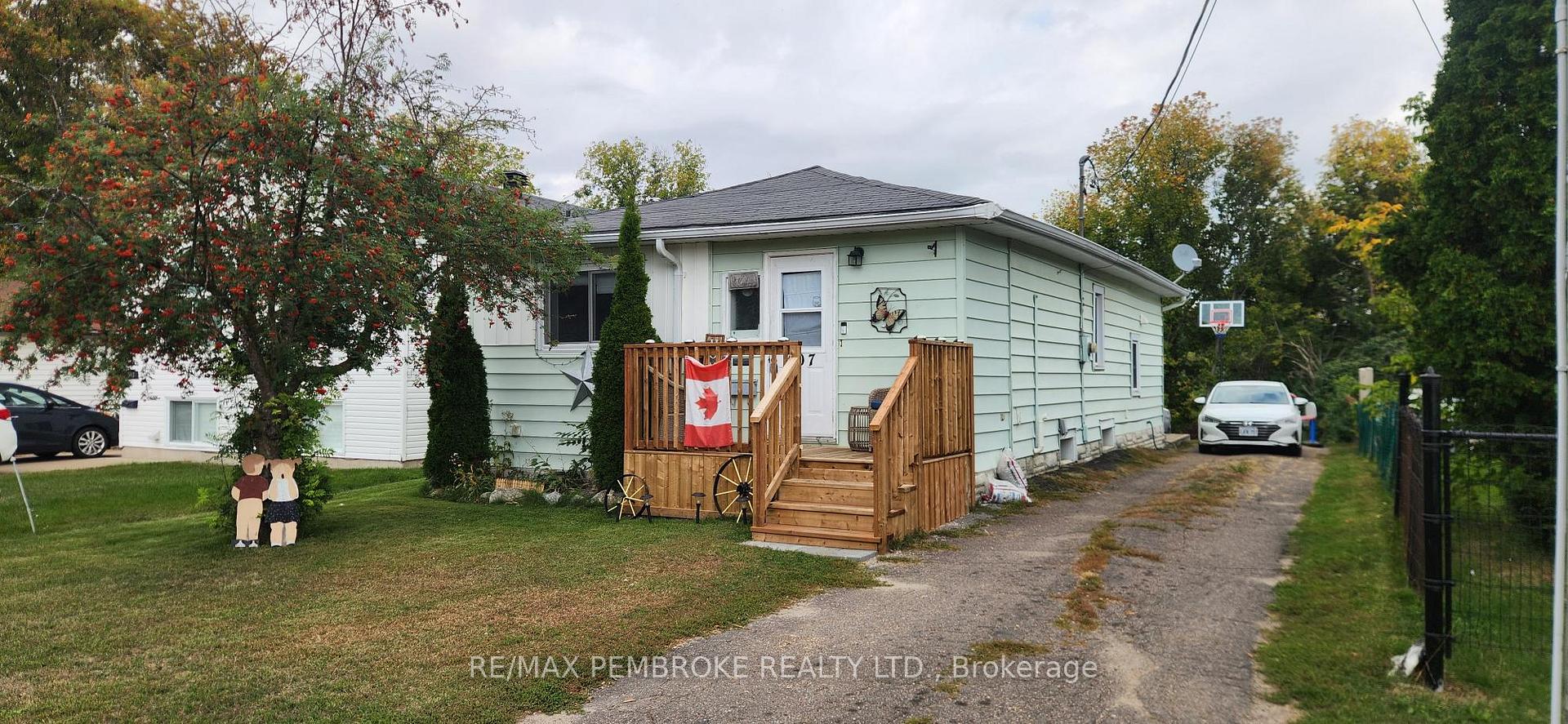 Photo 1 of 507 Moore Street, Renfrew — HOMEH